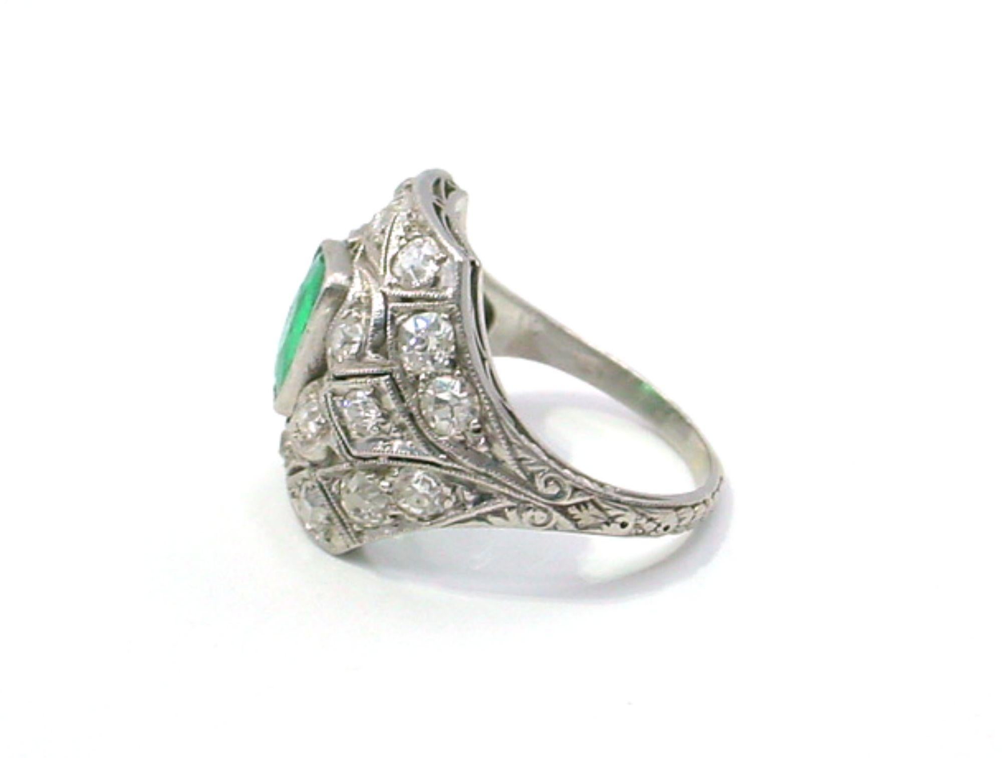 Stunning Art Deco Emerald Diamond Platinum Engagement Cocktail Bombe Dinner Ring For Sale 1