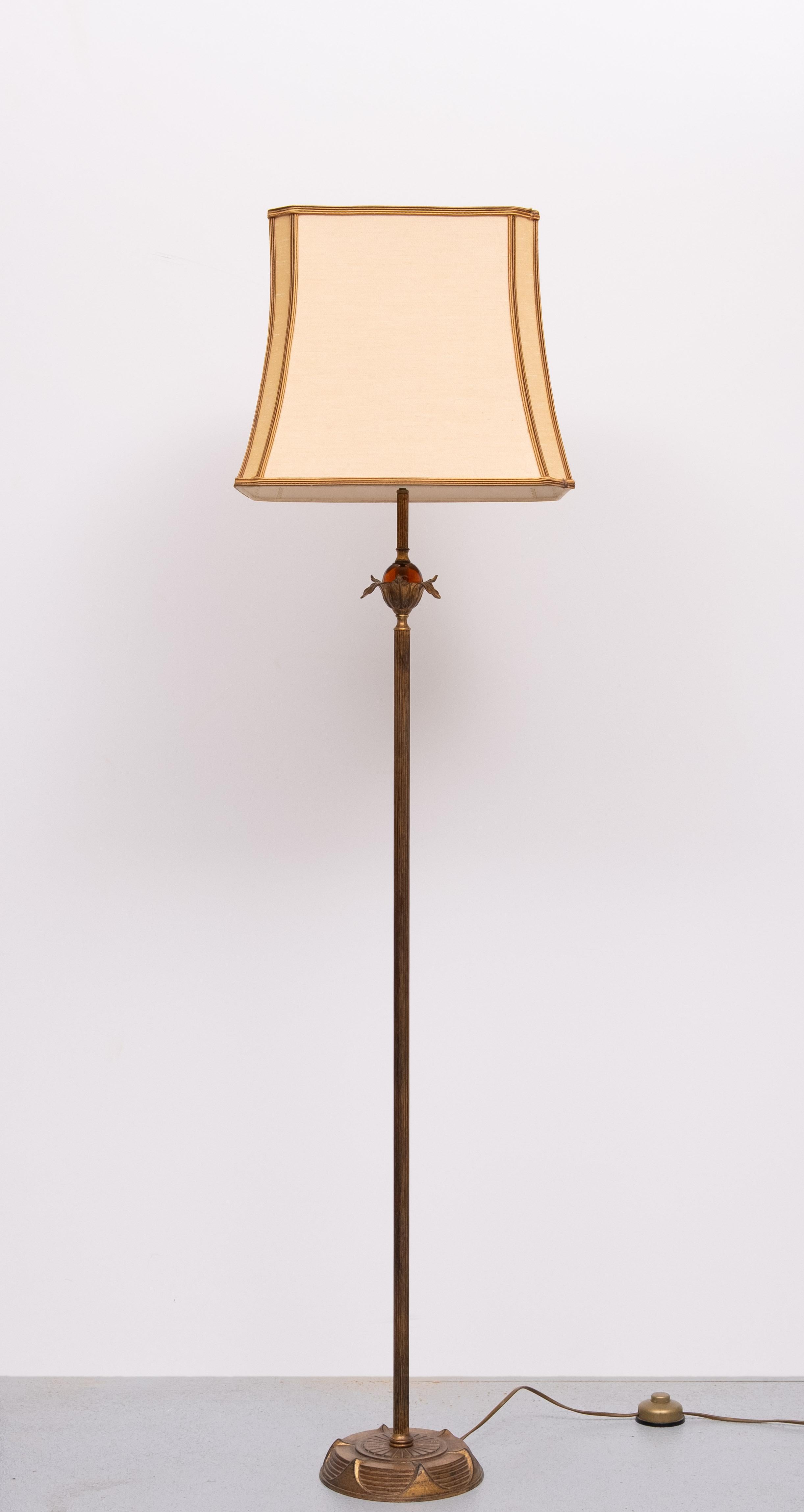 atemberaubend  Art Deco  Stehleuchte Frankreich (Französisch) im Angebot