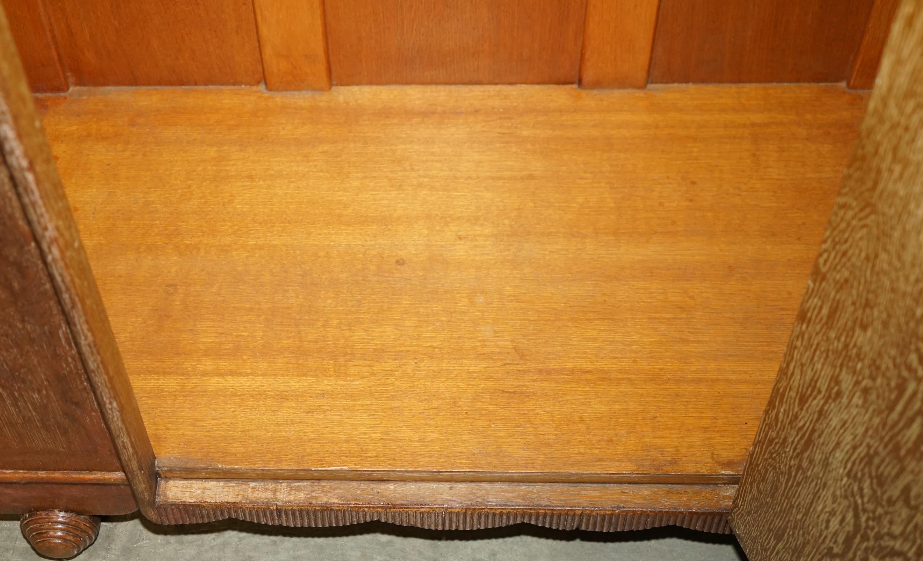 STUNNiNG ART DECO HEALS LONDON LIMED OAK SINGLE WARDROBE PART OF A LARGE SUITE im Angebot 9