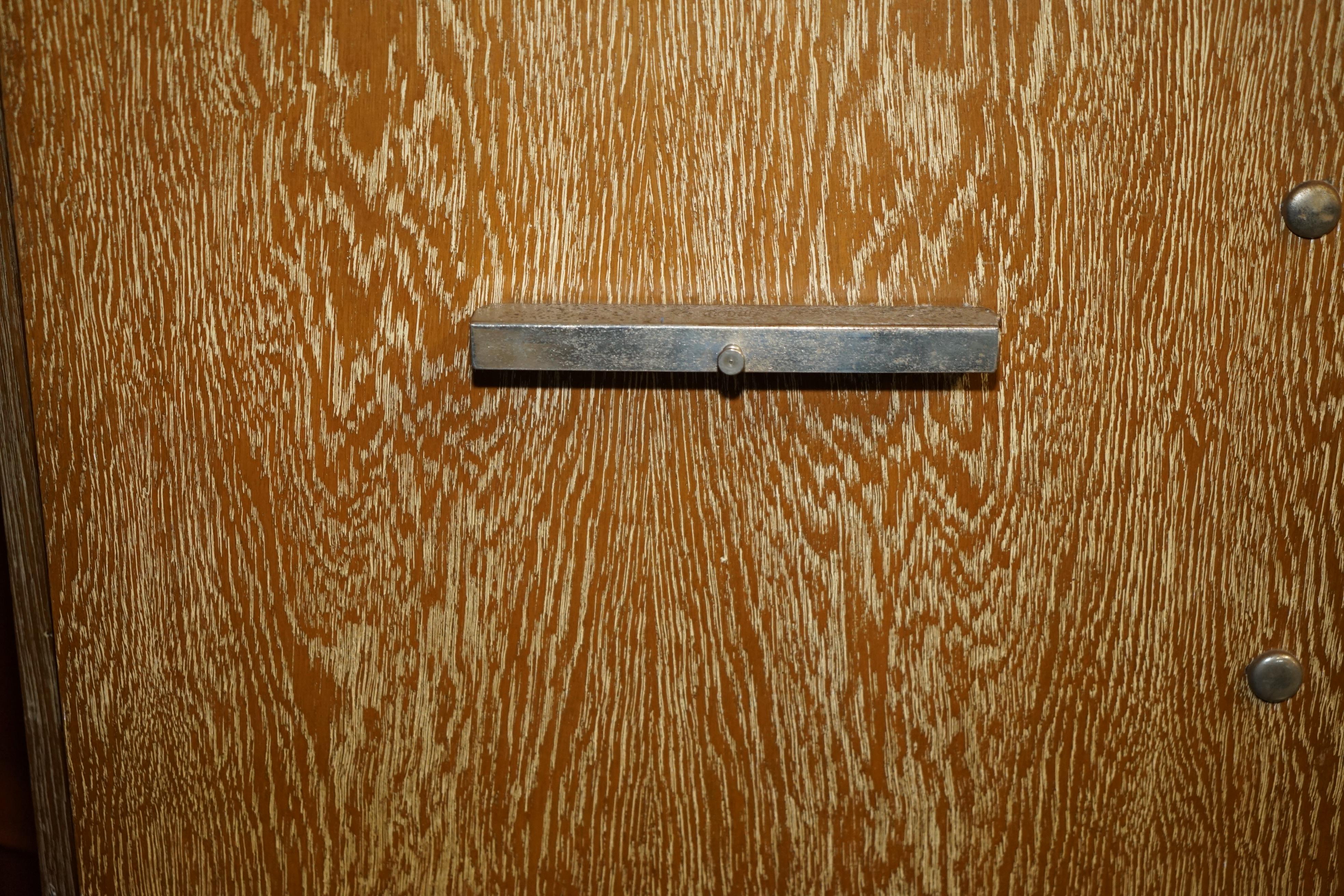 STUNNiNG ART DECO HEALS LONDON LIMED OAK SINGLE WARDROBE PART OF A LARGE SUITE im Angebot 10