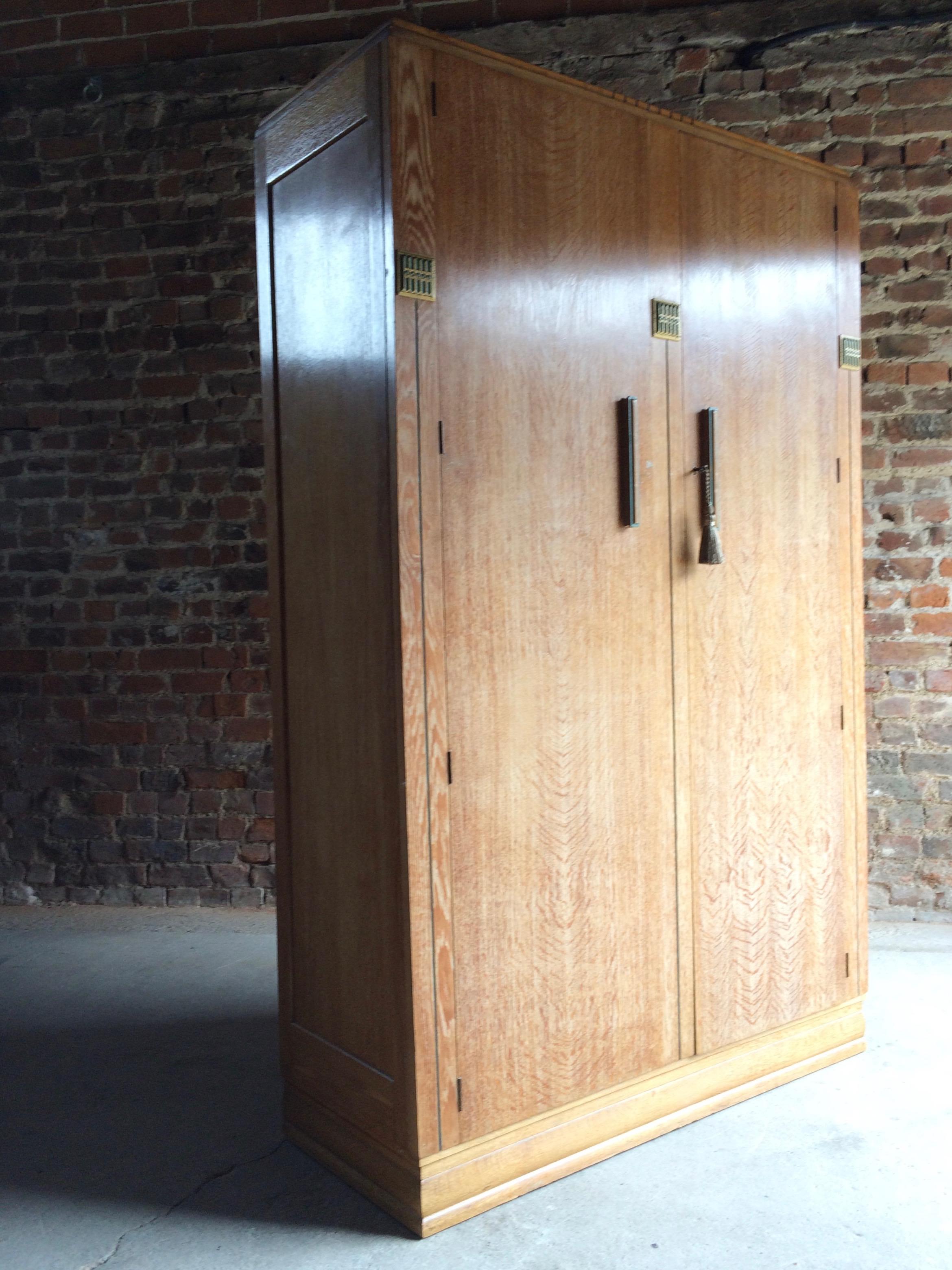 Stunning Art Deco Heals Style Limed Oak Wardrobe Two Door Compactum, circa 1930s 4