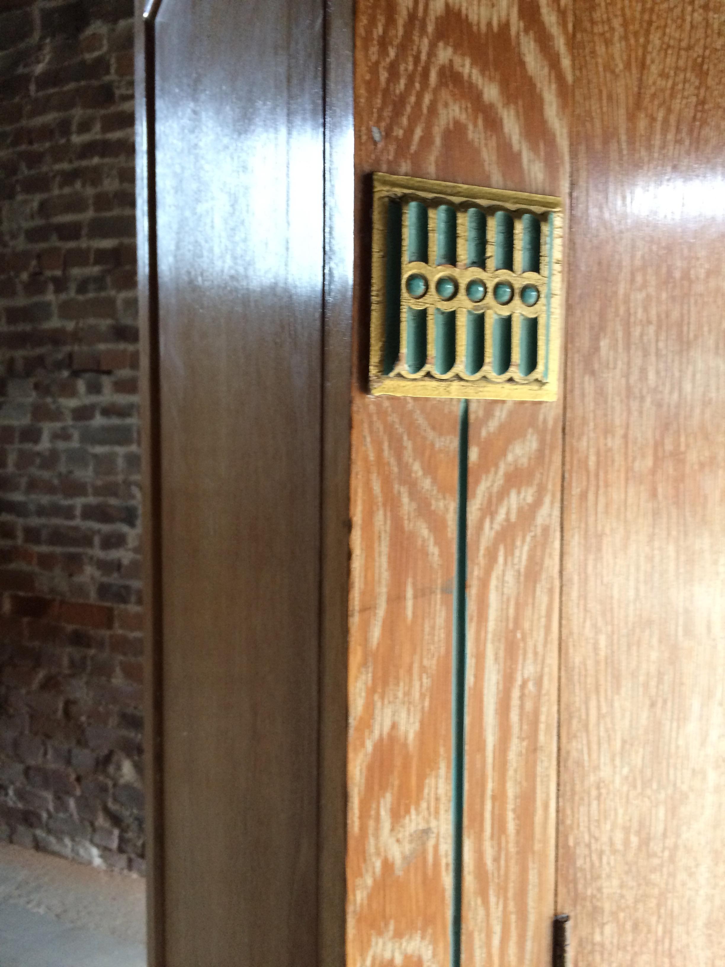 Stunning Art Deco Heals Style Limed Oak Wardrobe Two Door Compactum, circa 1930s 3