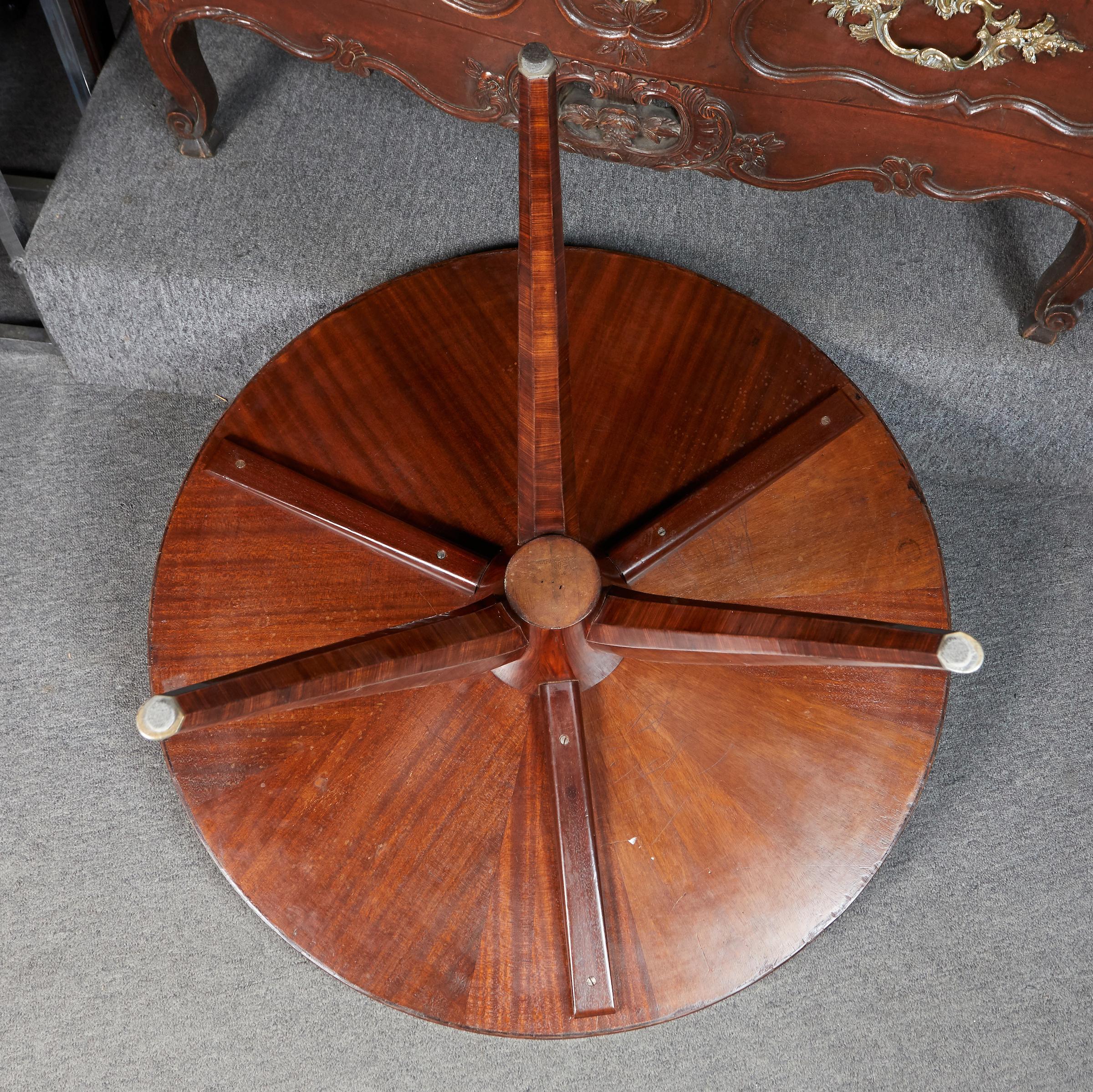 Stunning Art Deco Marquetry Side Table by Etienne Kohlmann For Sale 3