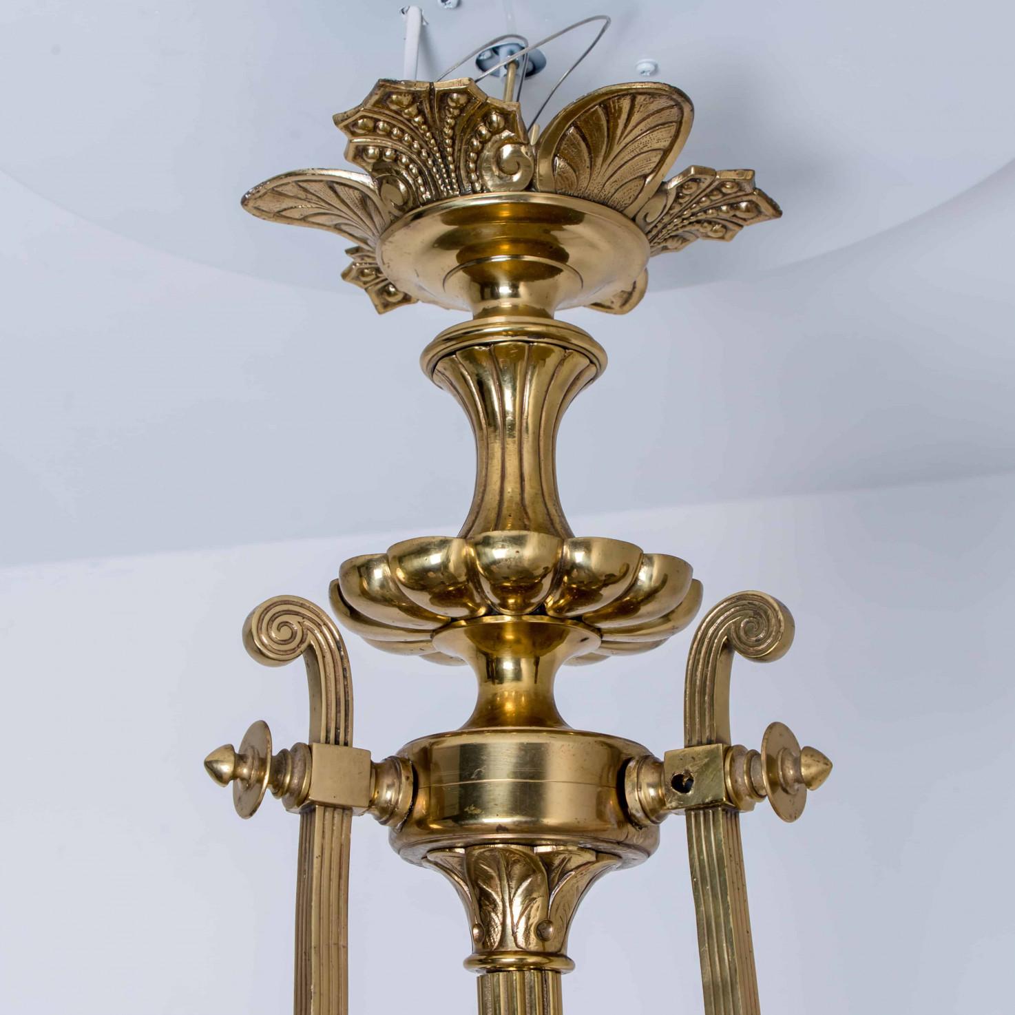 Superbe lustre Art Déco en verre rose et laiton, 1930 en vente 5