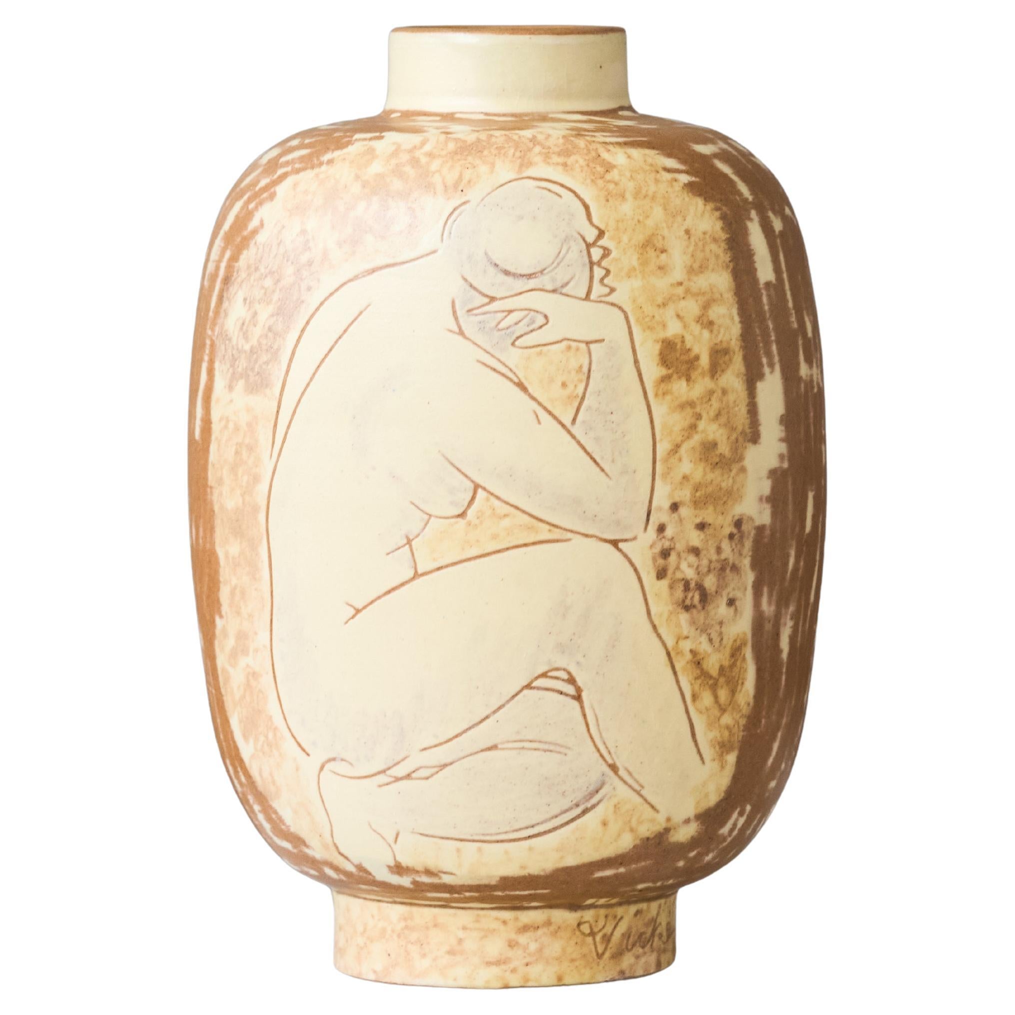 Stunning Art Deco Vase by Vicke Lindstrand. Upsala-Ekeby, Sweden, 1940s. For Sale
