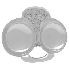 Stunning Art Nouveau Design Sterling Silver Serving Dish, London, 1905