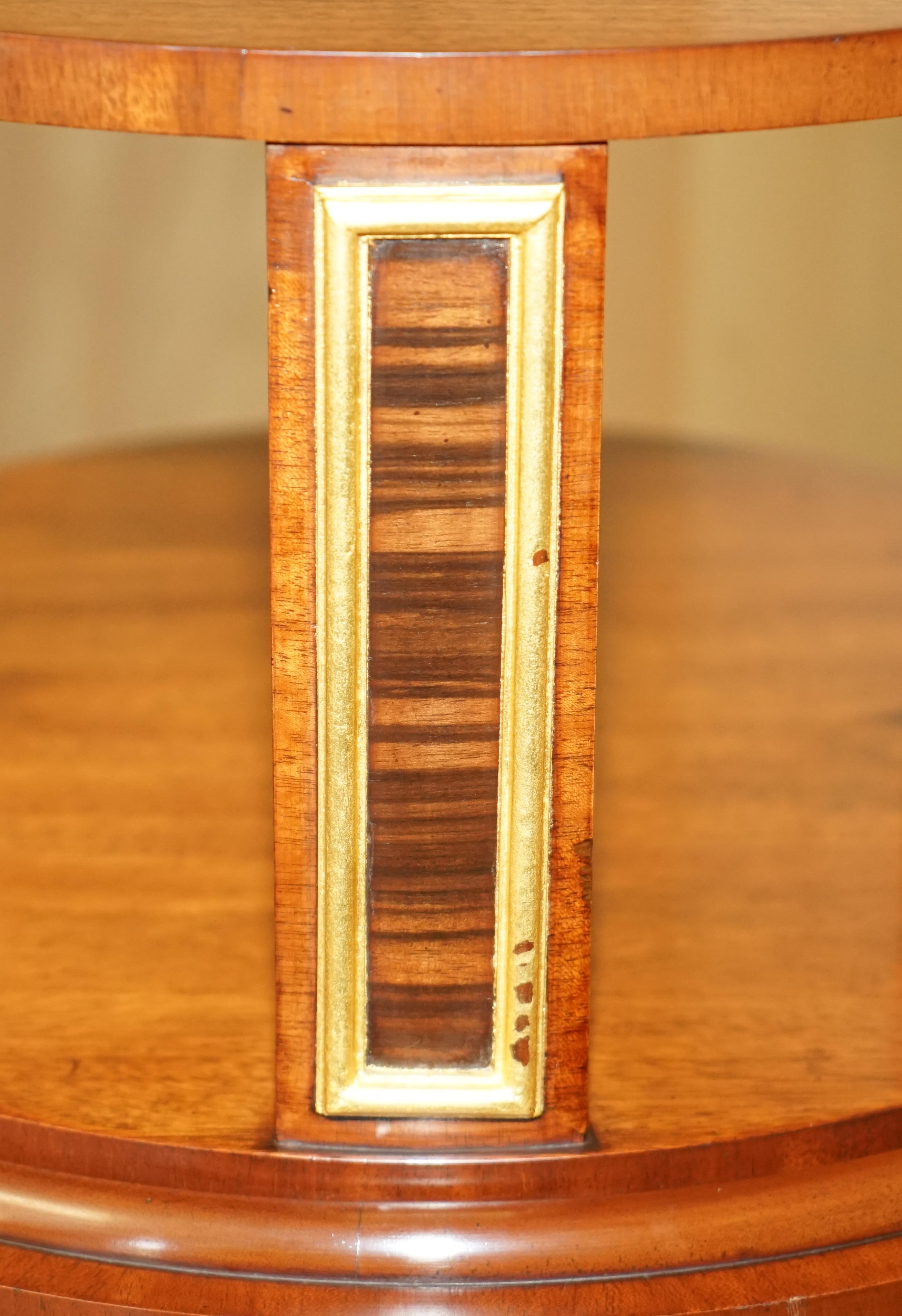 Fatto a mano STUNNiNG Arthur Brett SATINWOOD WALNUT REVOLVING BOOKCASE TABLE LION'S PAW FEEt in vendita