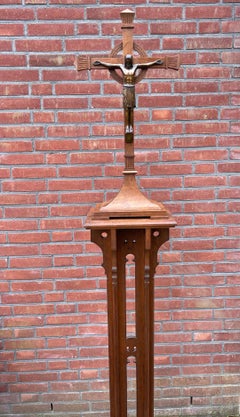 Museum Quality Arts & Crafts Oak Crucifix w Stylished Bronze Sculpture of Christ