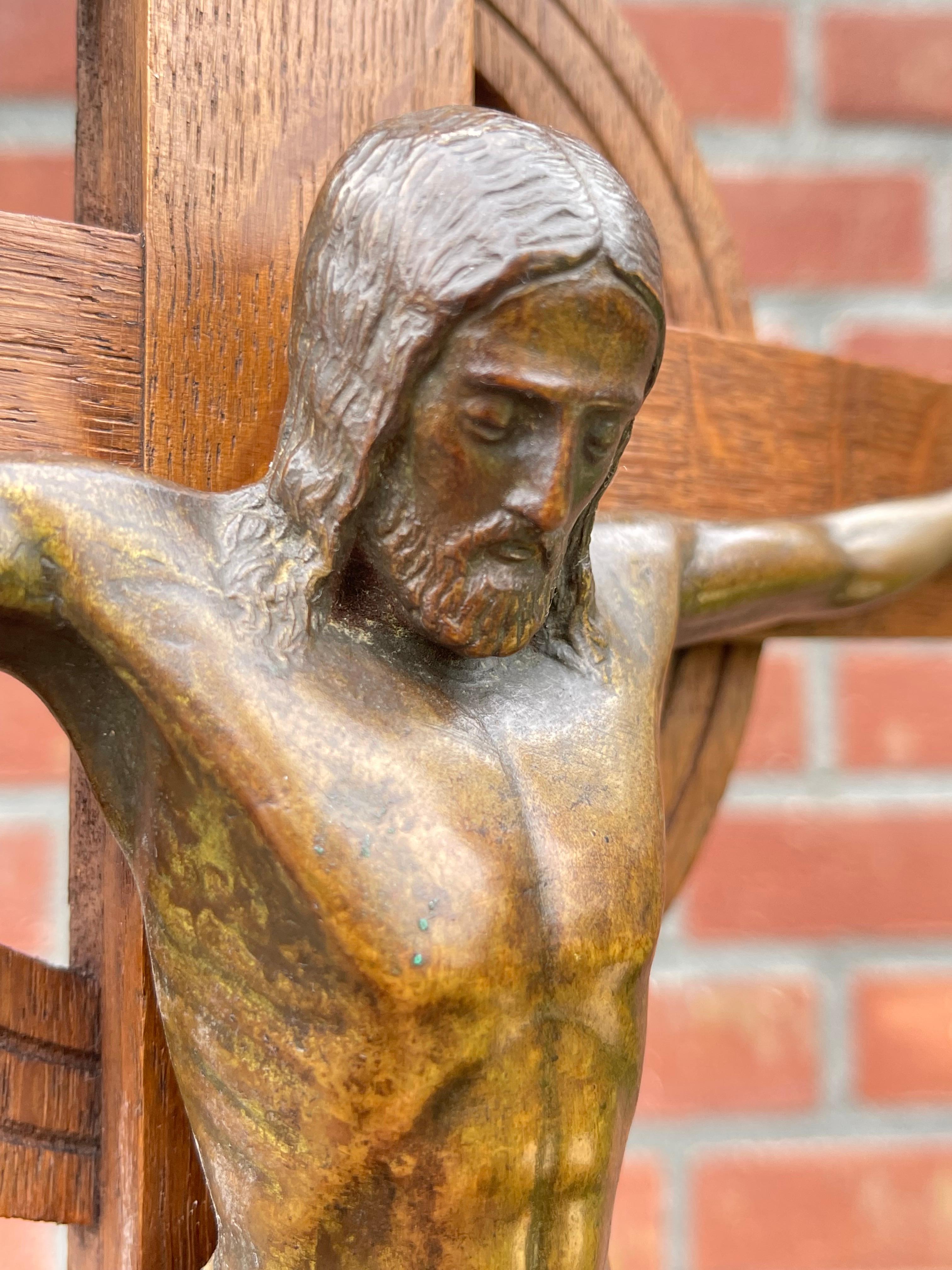 Jugendstil Museum Quality Arts & Crafts Oak Crucifix w Stylished Bronze Sculpture of Christ For Sale