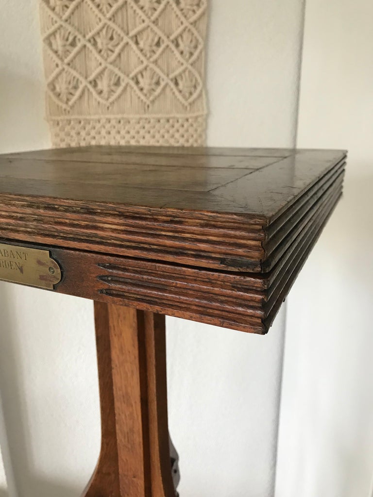 Stunning Arts and Crafts Oak Sculpture Stand / Sculptors Studio Gallery