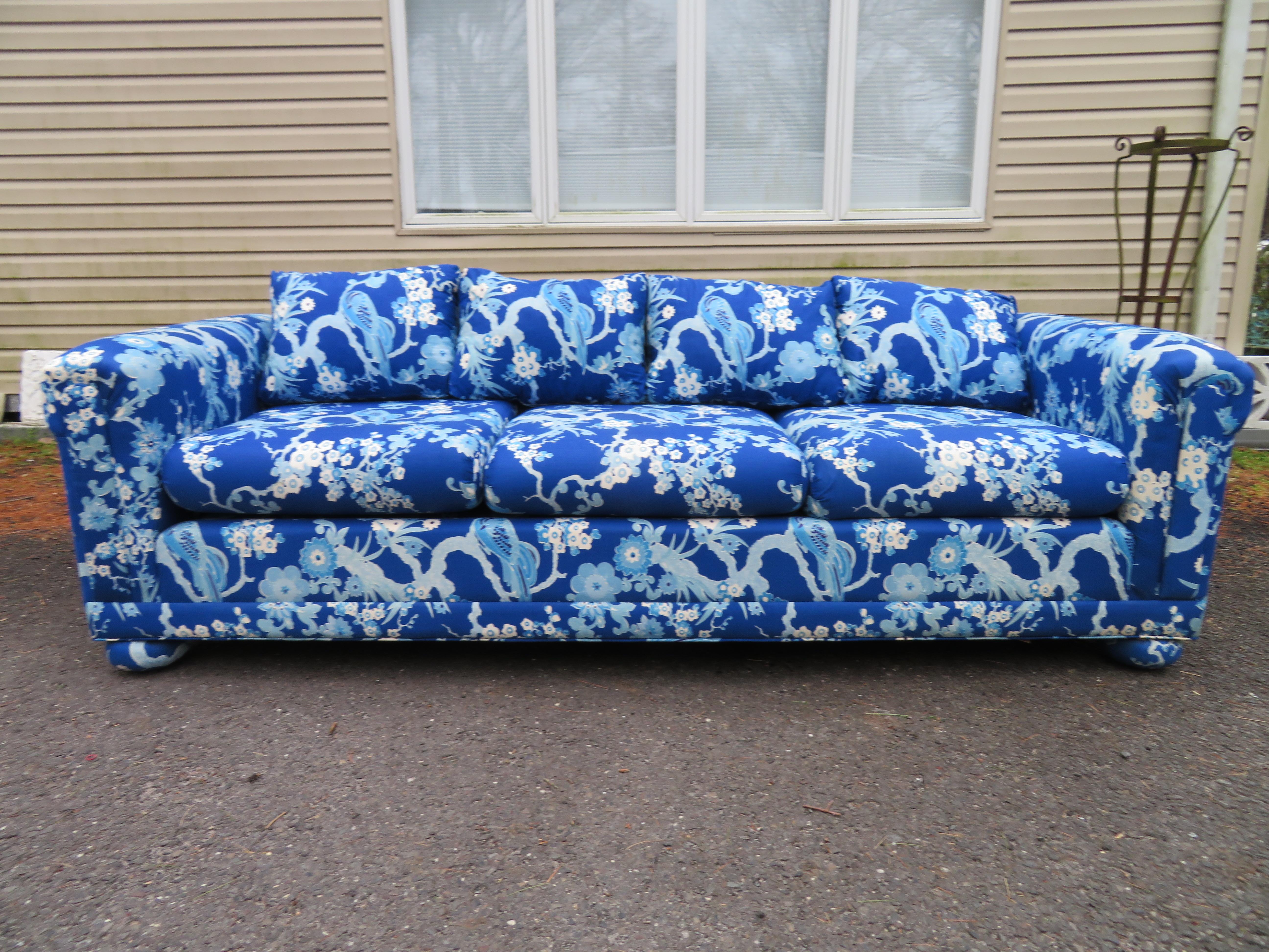 Stunning Asian Bird of Paradise Upholstered Sofa Chinoiserie Midcentury For Sale 2
