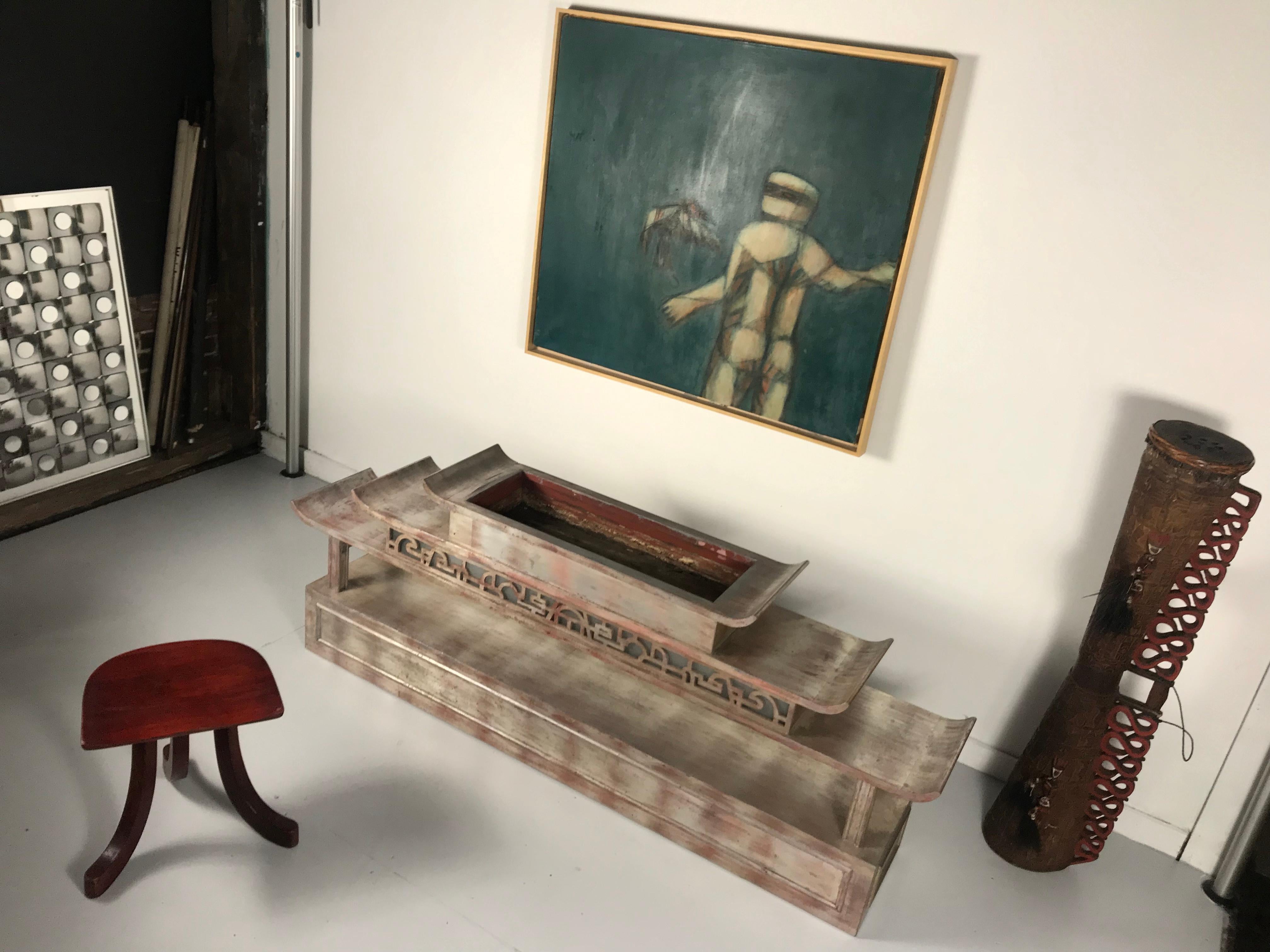 Stunning Asian Design 1940s Silverleaf James Mont Lighted Planter / Console In Good Condition In Buffalo, NY