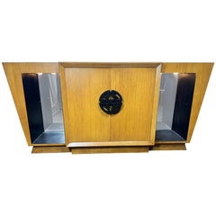 Impresionante Asiático Modernista / Deco Gabinete . credenza , bar. attr. James Mont