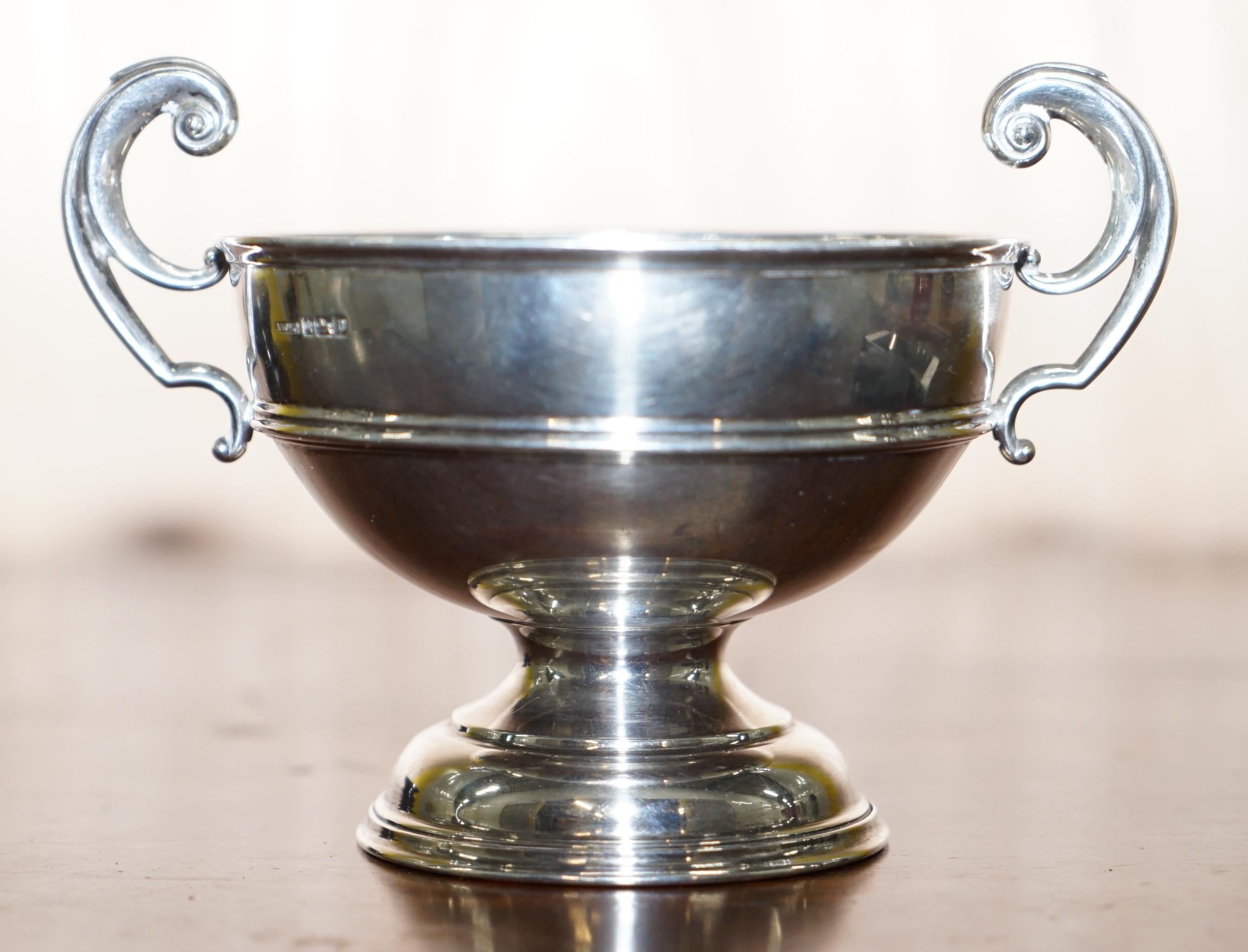 Stunning Asprey & Co Ltd Trophy Cup & Base Sterling Silver Fully Hallmarked 1907 In Good Condition In West Sussex, Pulborough