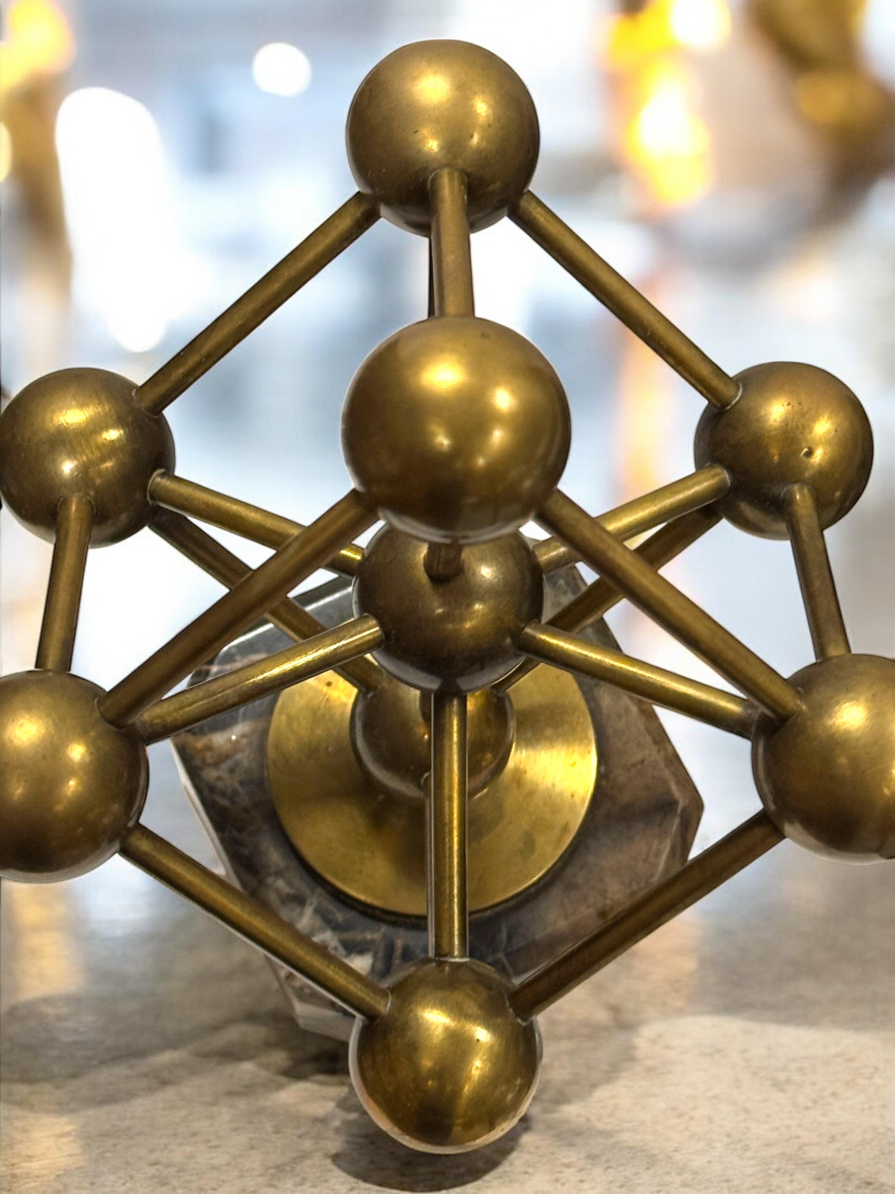 Superbe Atomium Souvenir Building Sculpture Marble Base Bruxelles Belgium 1960s en vente 6