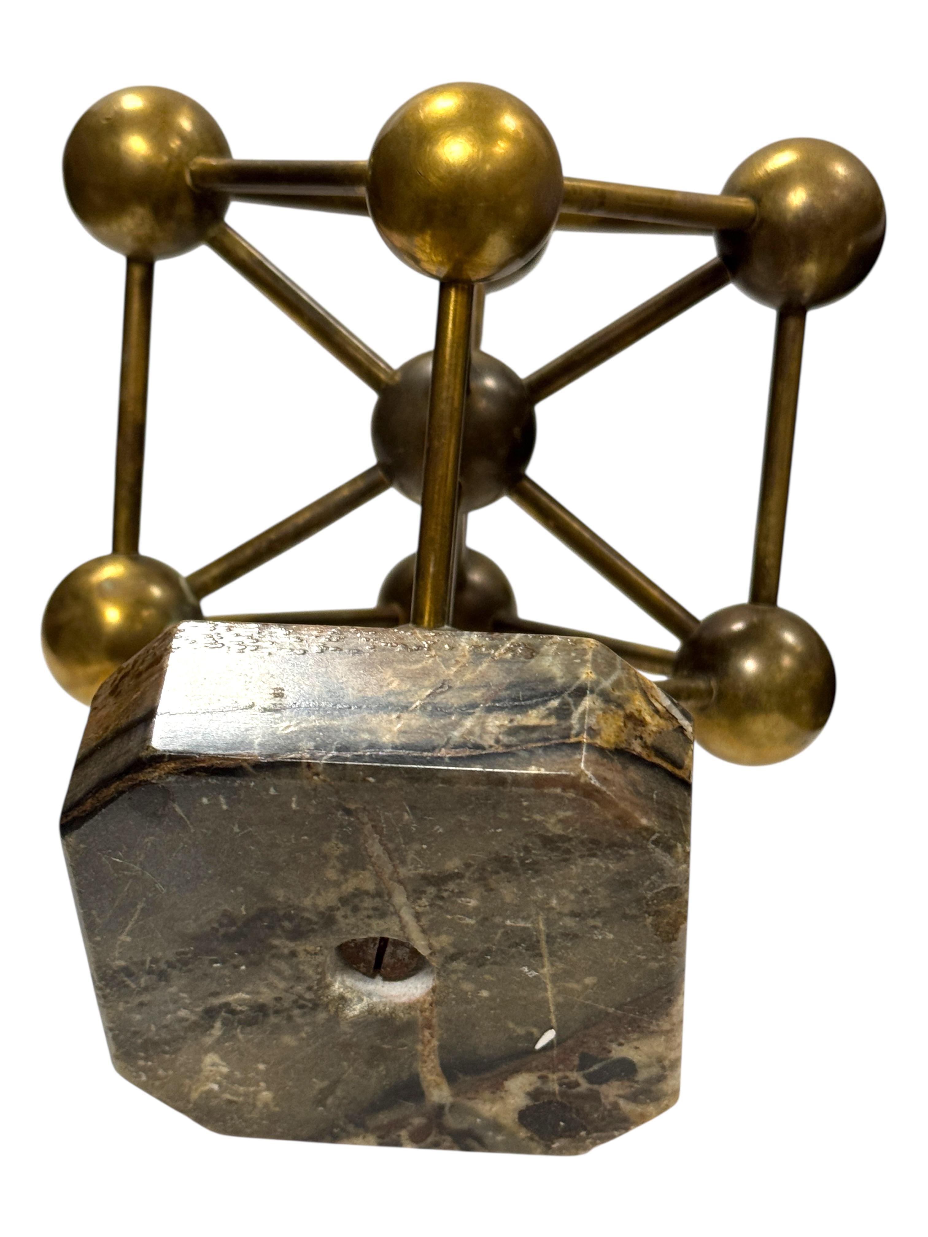 Métal Superbe Atomium Souvenir Building Sculpture Marble Base Bruxelles Belgium 1960s en vente