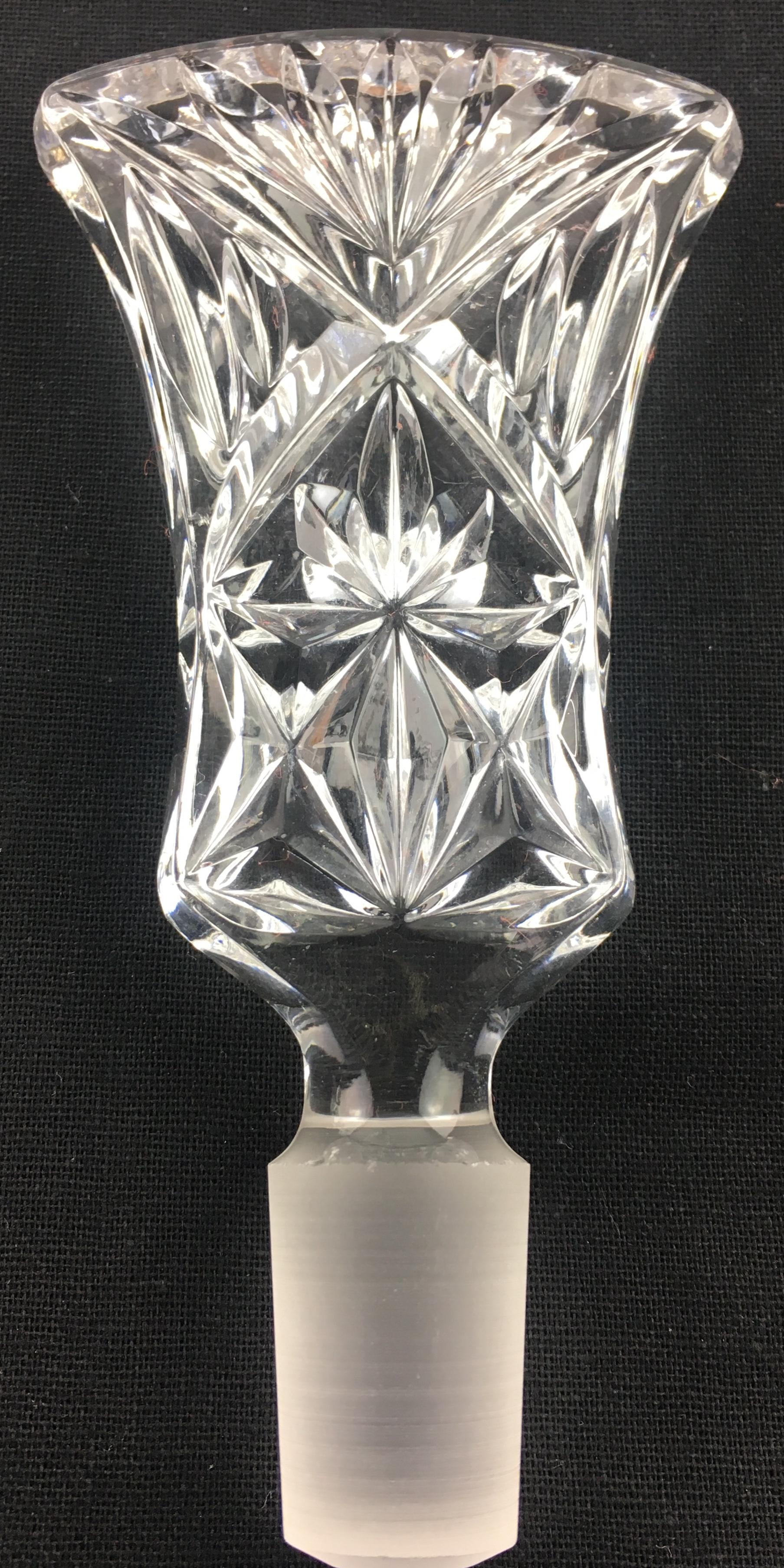 Superbe carafe en cristal de Baccarat avec 6 verres à shooter:: ensemble:: circa 1920 Bon état à Miami, FL