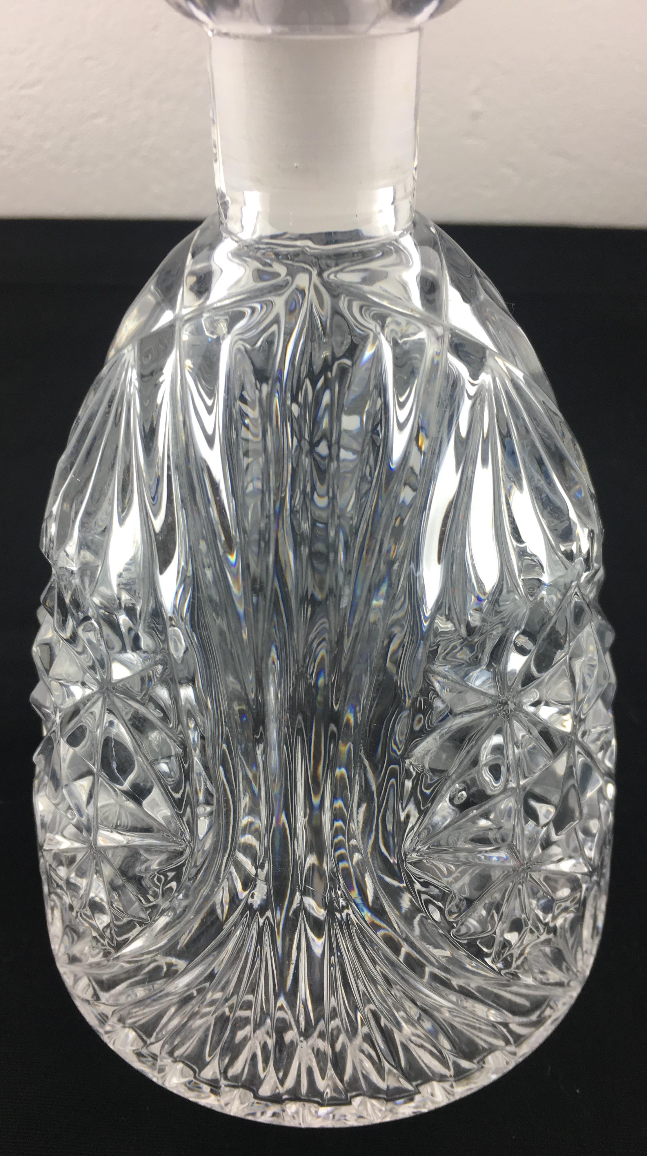 French Stunning Baccarat Crystal Decanter with 6 Shot Glasses, Set, circa 1920