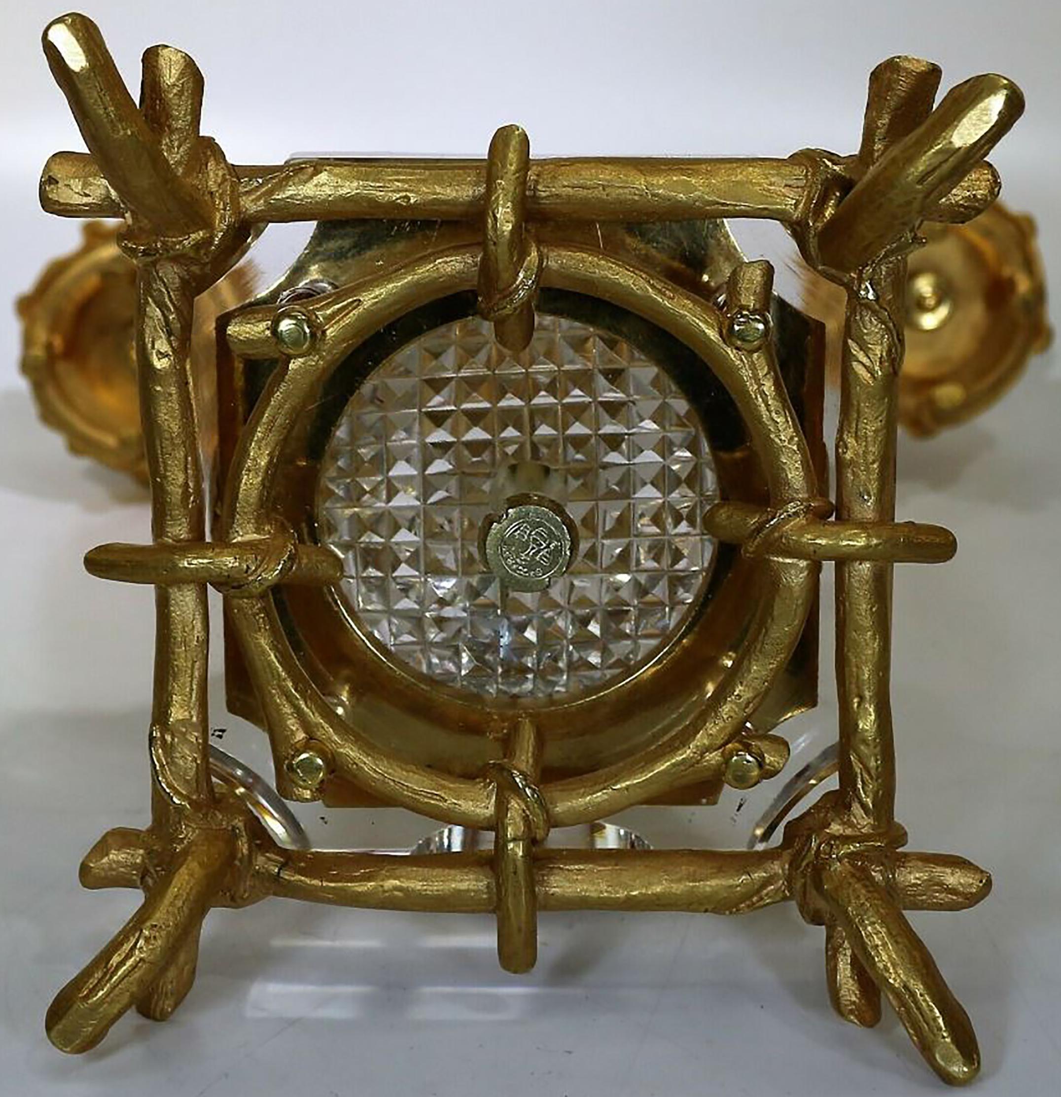 Atemberaubender Baccarat-Kerzenleuchter aus feuervergoldeter Bronze, Napoleon III. im Zustand „Gut“ im Angebot in Rijssen, NL