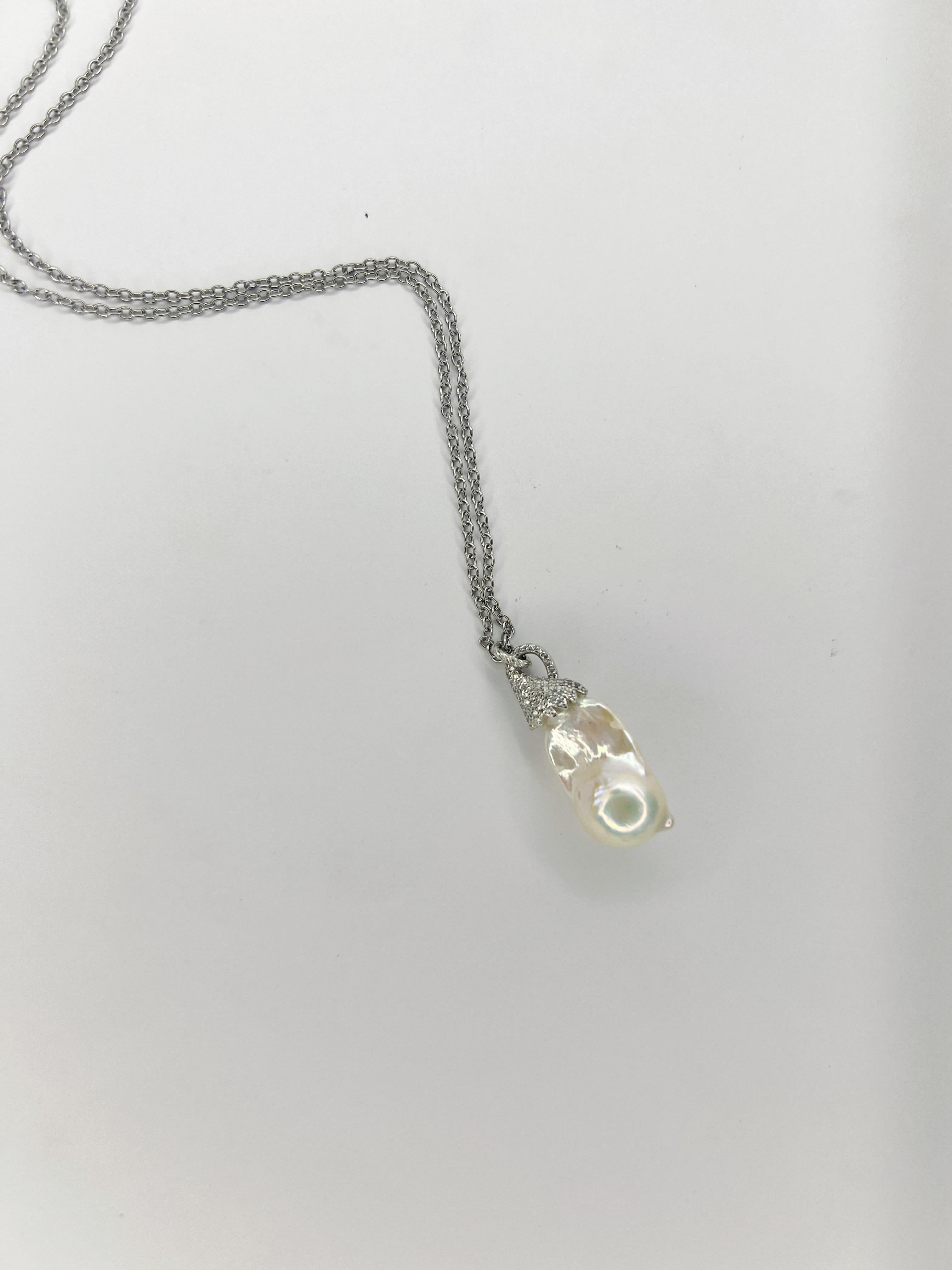 Taglio brillante splendido ciondolo di perle barocche in vendita