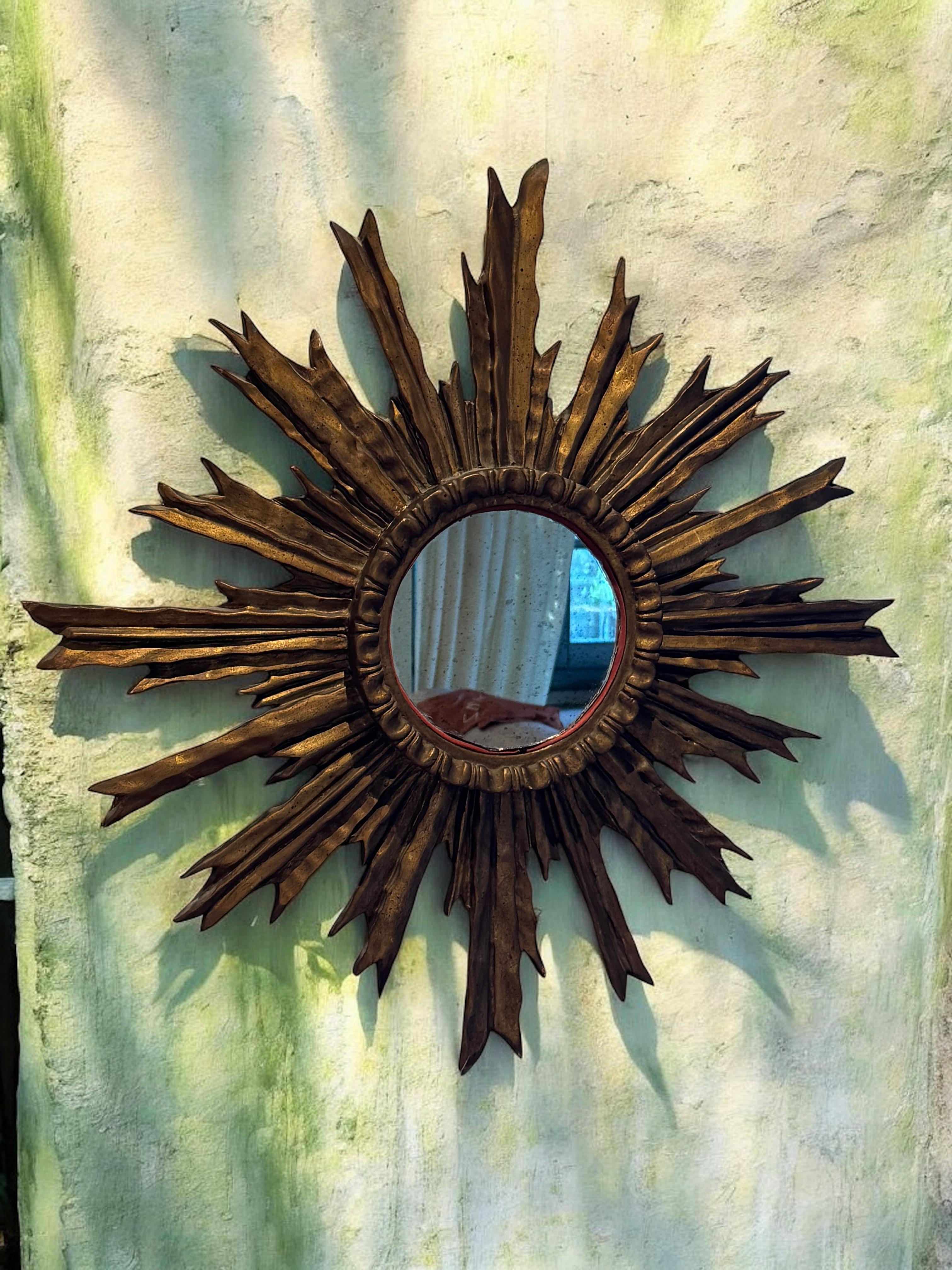 Atemberaubend Schöne Starburst Sunburst Vergoldetes Holz Spiegel Italien, ca. 1920er Jahre im Zustand „Gut“ im Angebot in Nuernberg, DE