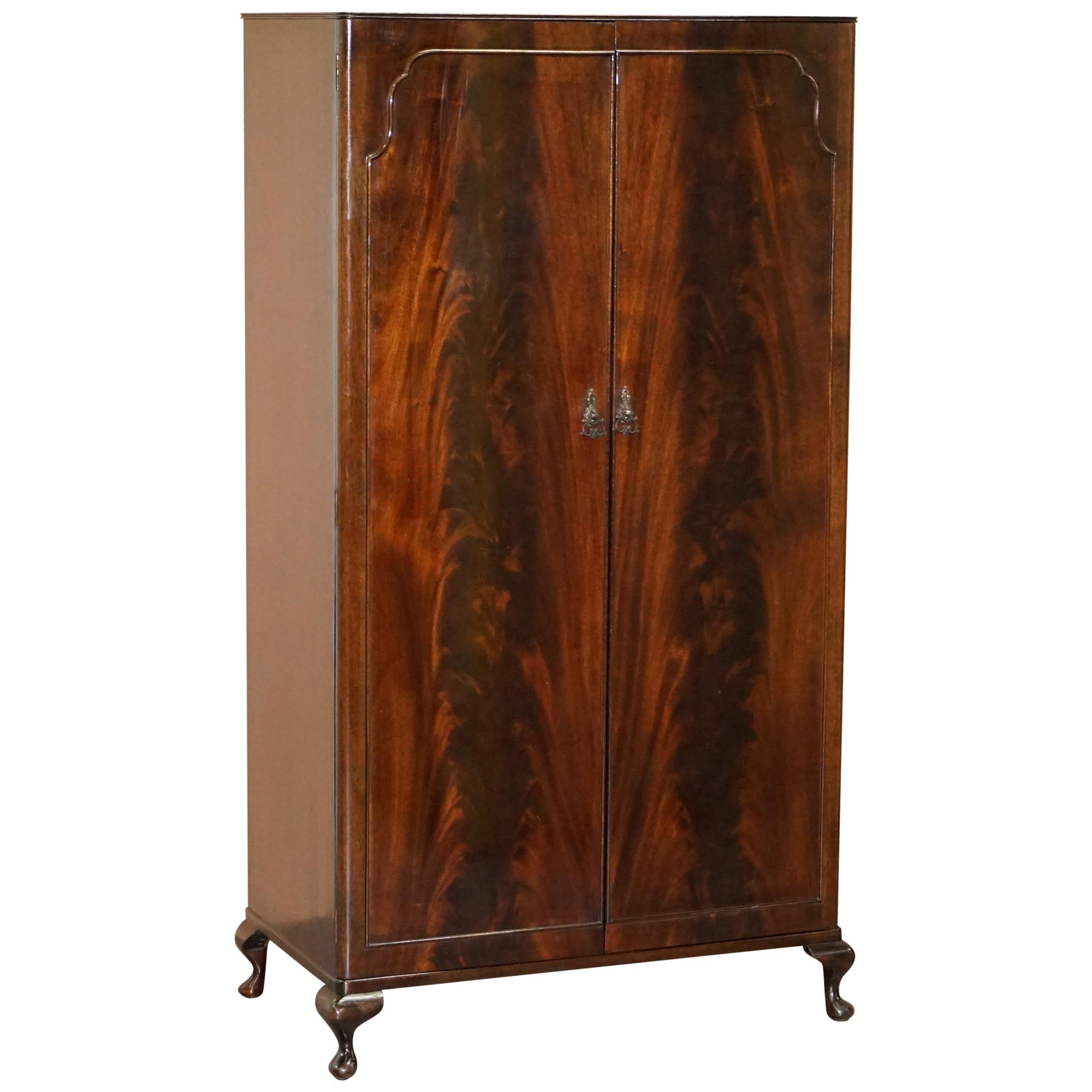 Stunning Beithcraft Scotland Flamed Mahogany Small Wardrobe Part of Large Suite