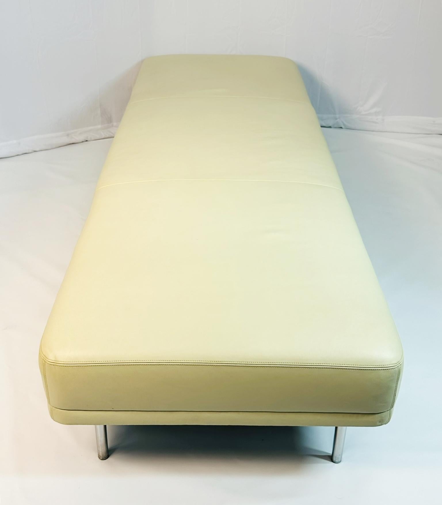 Letto da giorno Mirador di Lievore Altherr Molina per Bernhardt Design In condizioni buone in vendita a Los Angeles, CA