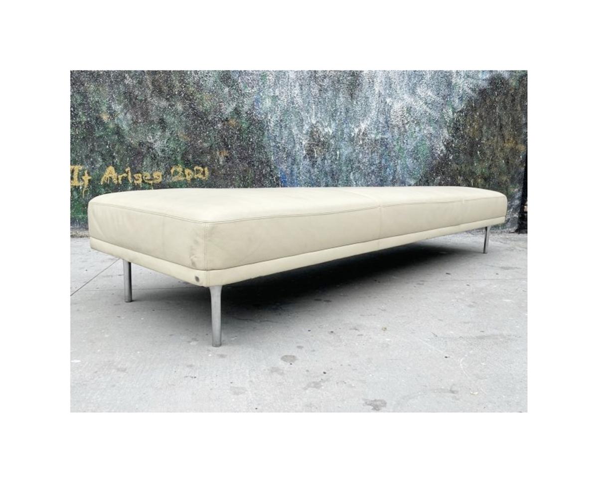 Stunning Bench with Stainless Steel Round Legs & Leather Upholstery For Sale 4