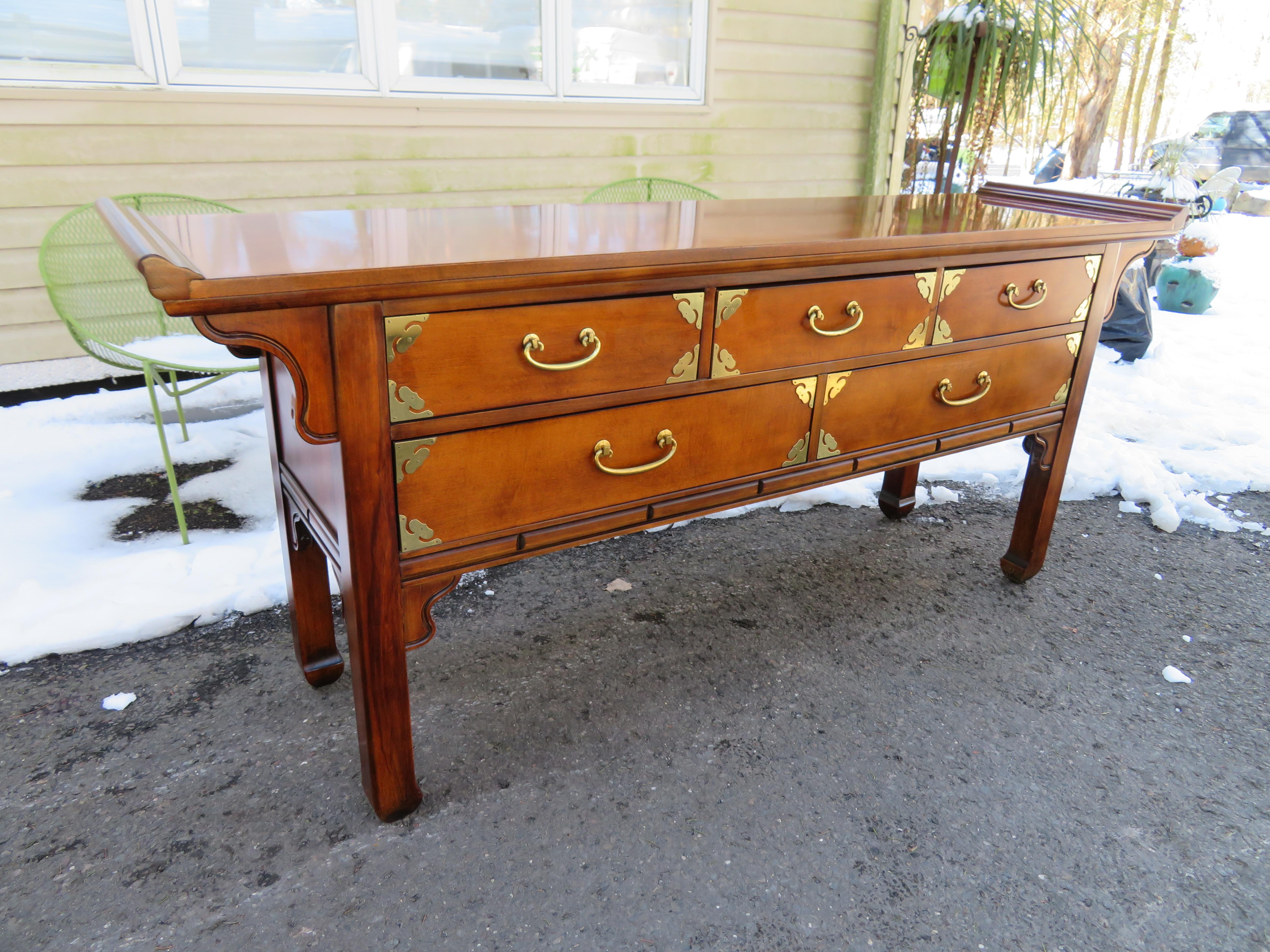 Stunning Bernhardt Asian Chinoiserie Alter Table Console Campaign Midcentury For Sale 10