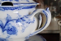 Stunning Big Wedgwood Water Nymph Hand Painted Porcelain Soup Tureen, England