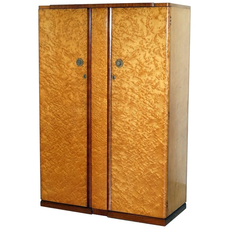Stunning Bird'sEye Maple Tudor Rose Art Deco Wardrobe Part of a Suite