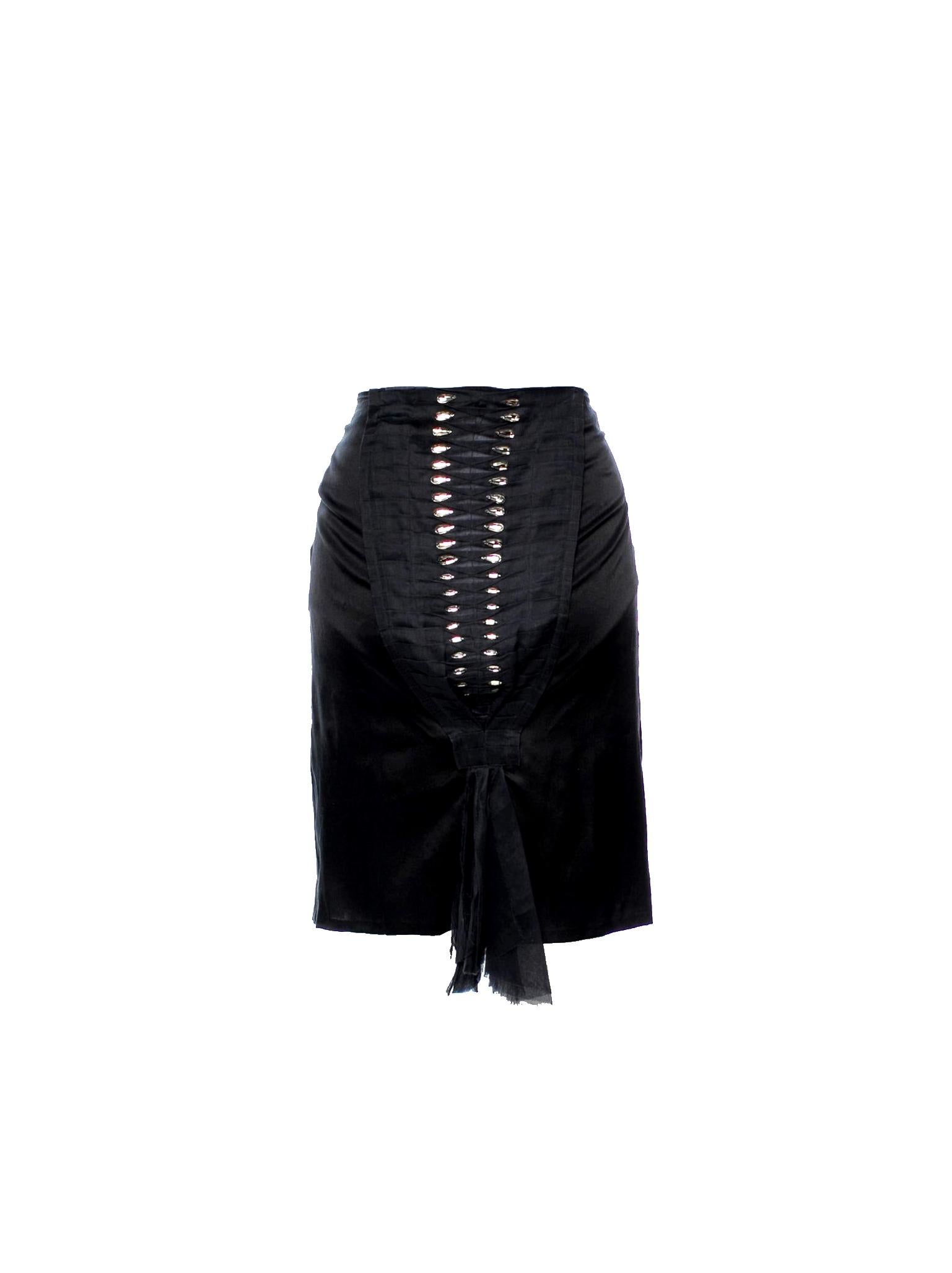 Stunning silk skirt by Tom Ford for Gucci
From his famous SS 2004 collection
Beautiful frayered, layered, pleated silk
Chiffon silk inserts
Crystal trimming
Like demi-couture, all hand-stitched and embroidered
Stunning piece
Made in Italy
Dry Clean