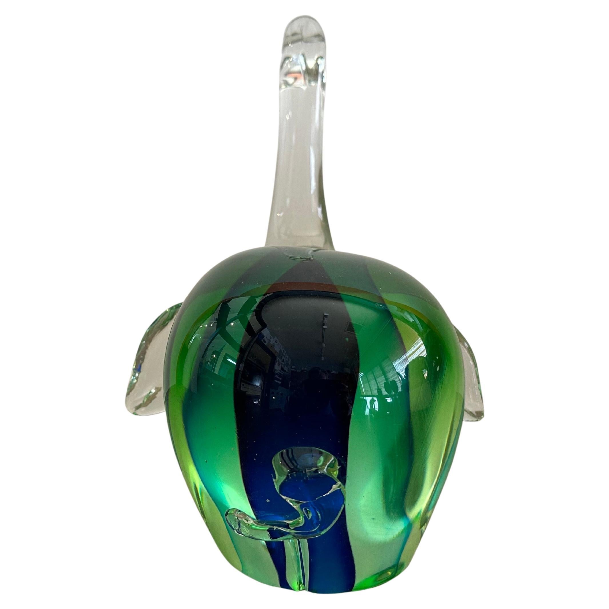 Splendida scultura di elefante in vetro artistico di Murano Glass Sommerso d'epoca In condizioni buone in vendita a San Diego, CA
