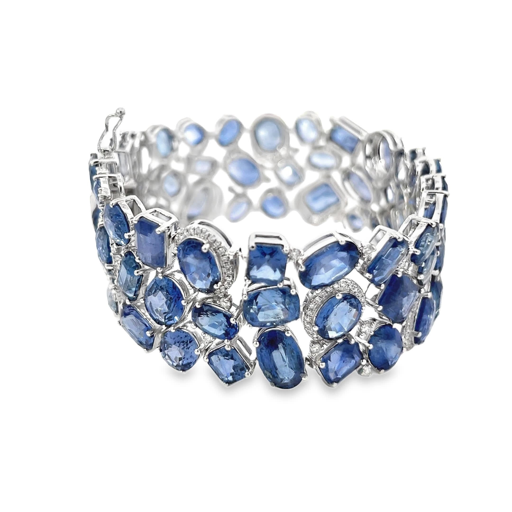 Wunderschönes blaues Edelsteinarmband Damen im Angebot