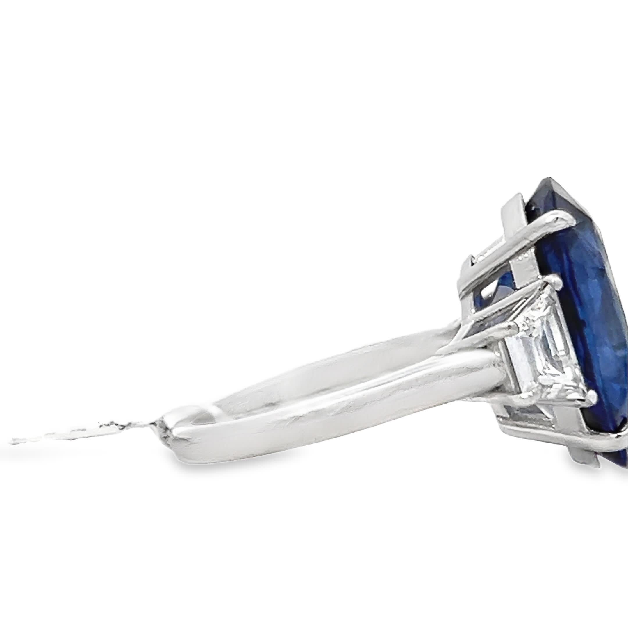 Atemberaubender blauer Saphir-Ring im Angebot 2