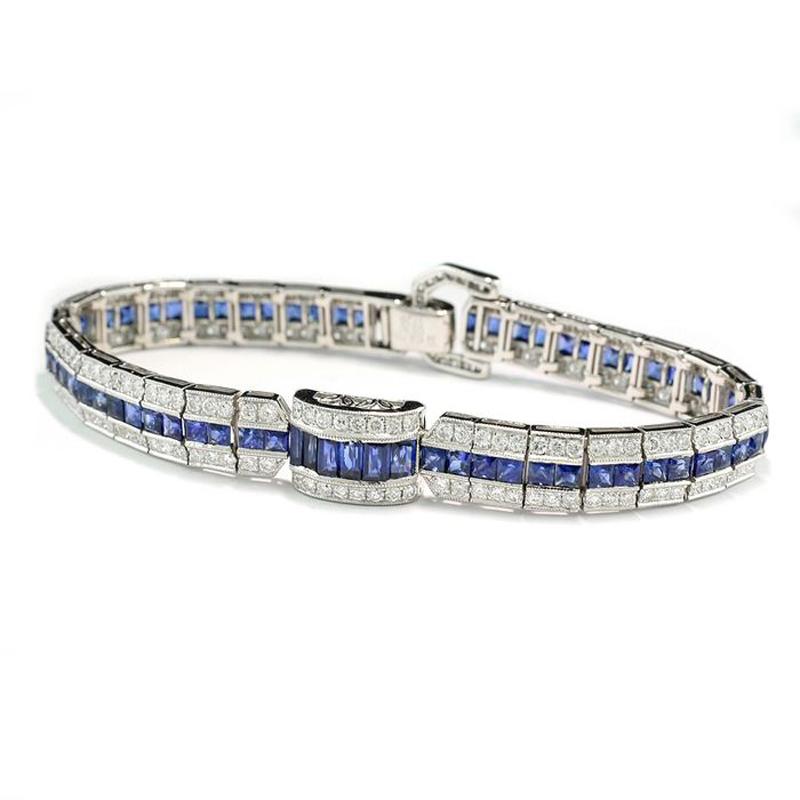Square Cut Stunning Bracelet Sapphires and Diamonds, 10.50 ct 18Kt White Gold 