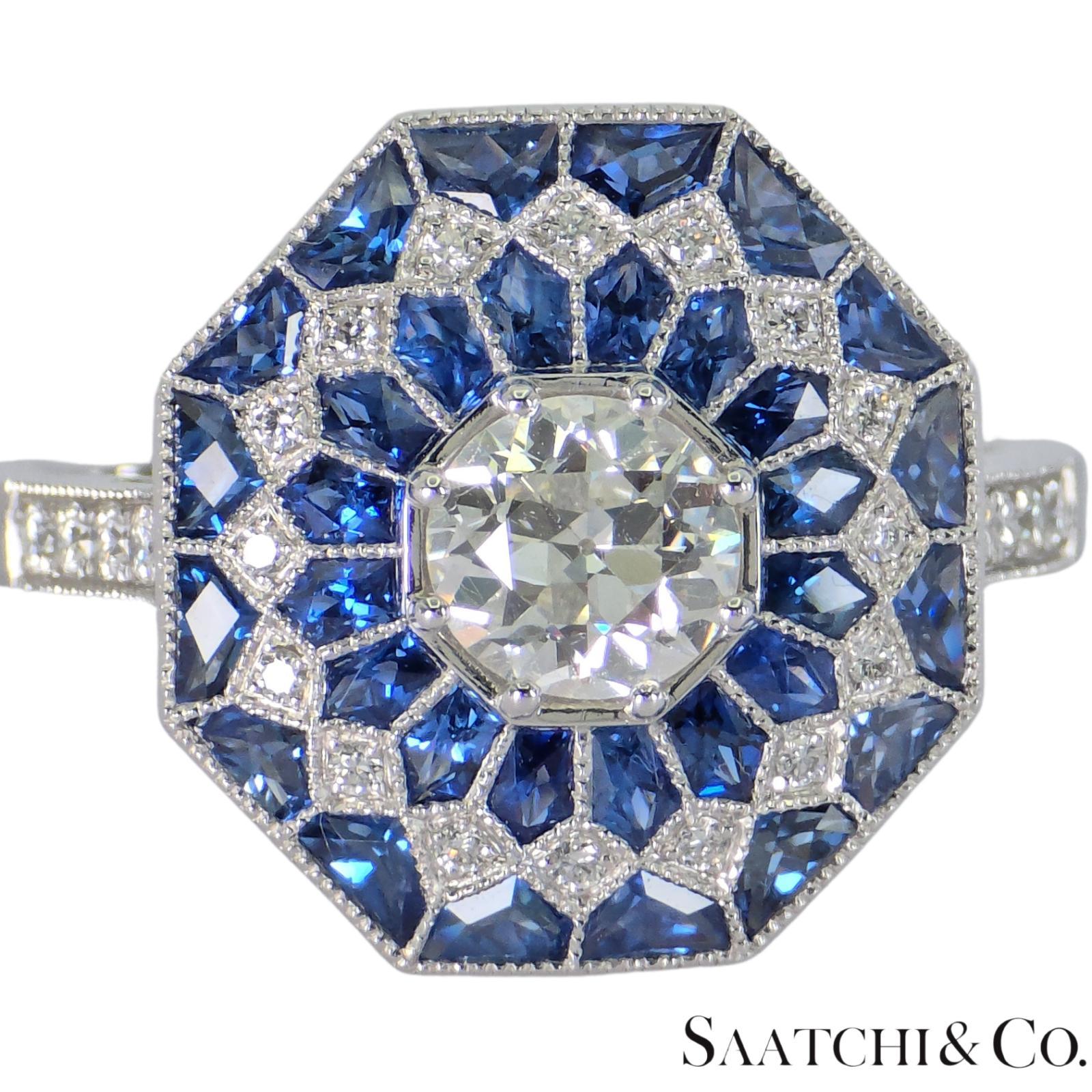 Anello in platino con diamante naturale e zaffiro blu

Tipo di metallo: Platino 950
Peso totale dell'articolo: 5,2 grammi
Misura dell'anello: 6,5 (ridimensionabile)
1:
Peso del diamante naturale: Centro - 0,60 Ct / Lato - 0,153 Ct
Grado di purezza