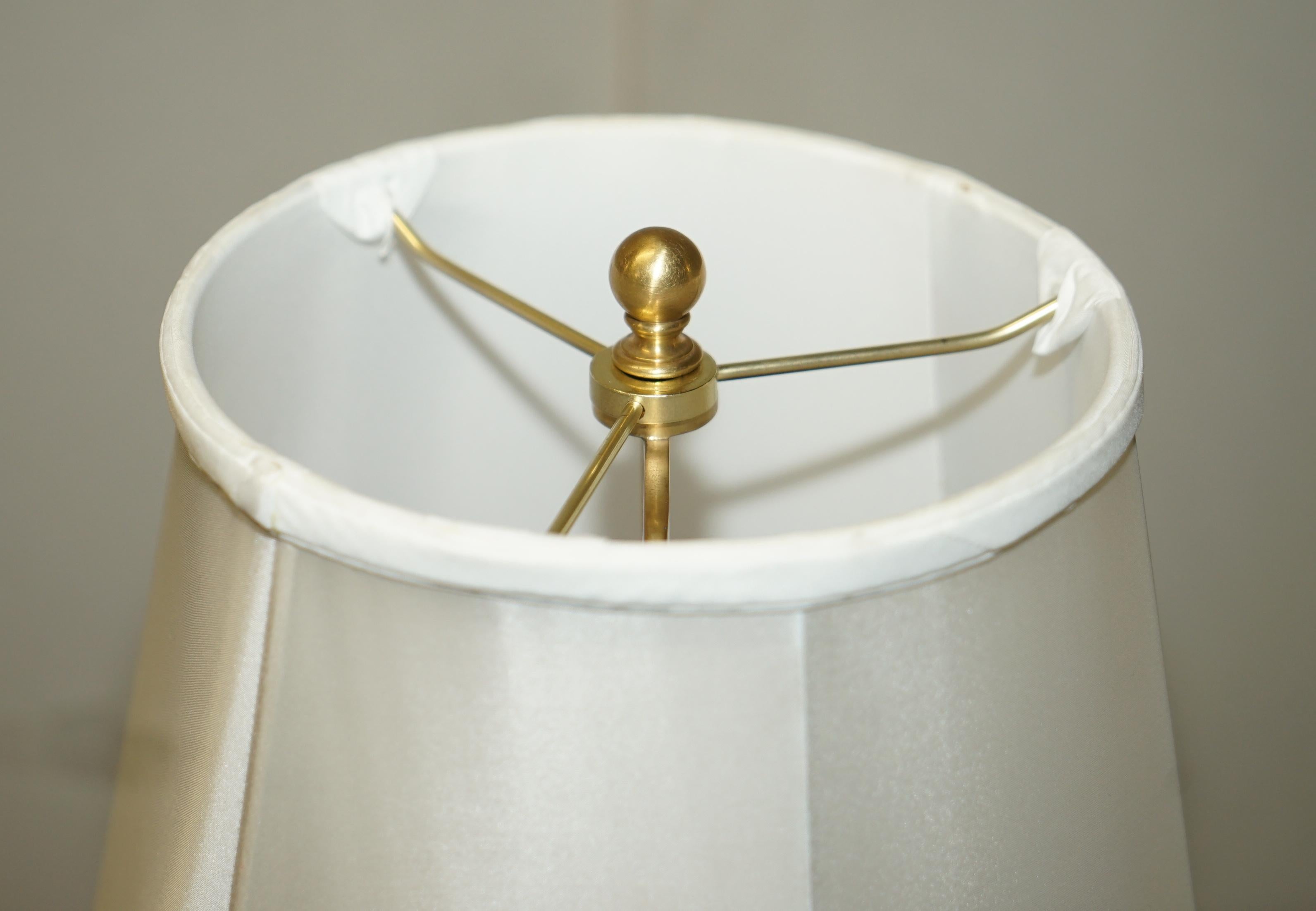 We are delighted to offer for sale this lovely tall brand new Ralph Lauren Home brass bobbin turned lamp with shade

A good looking and decorative lamp, it is brand new, only used in a show home, the bulbs are not included

This lamp is based on