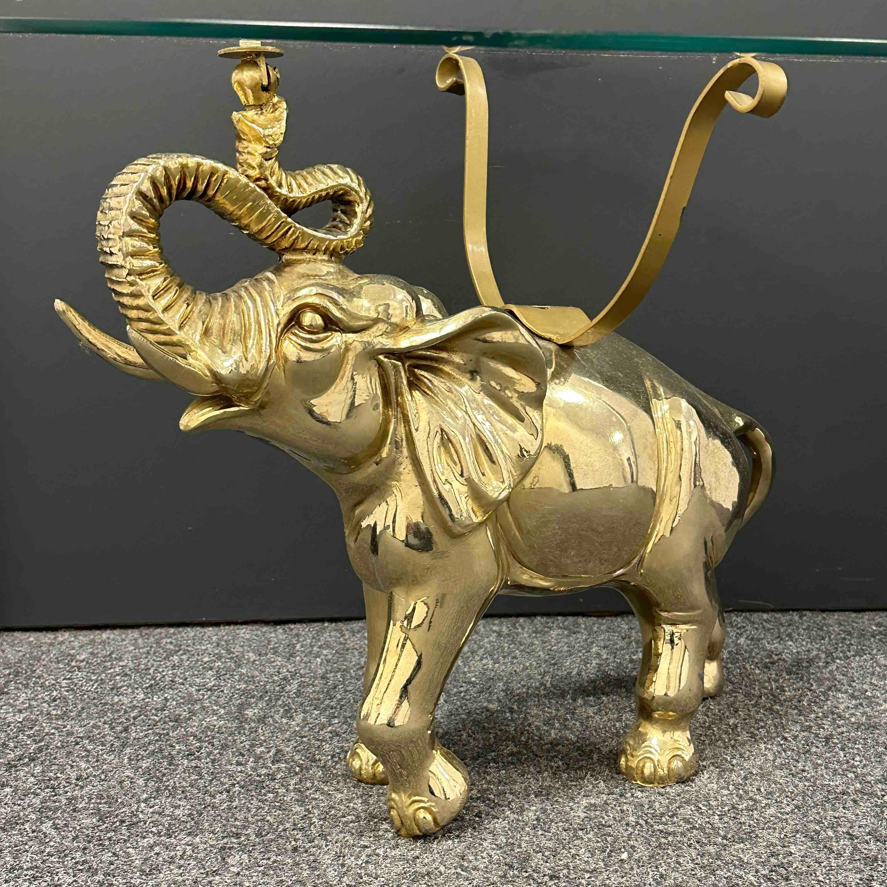 Stunning Brass Elephant Hollywood Regency Side End Table, European, 1960s In Good Condition For Sale In Nuernberg, DE