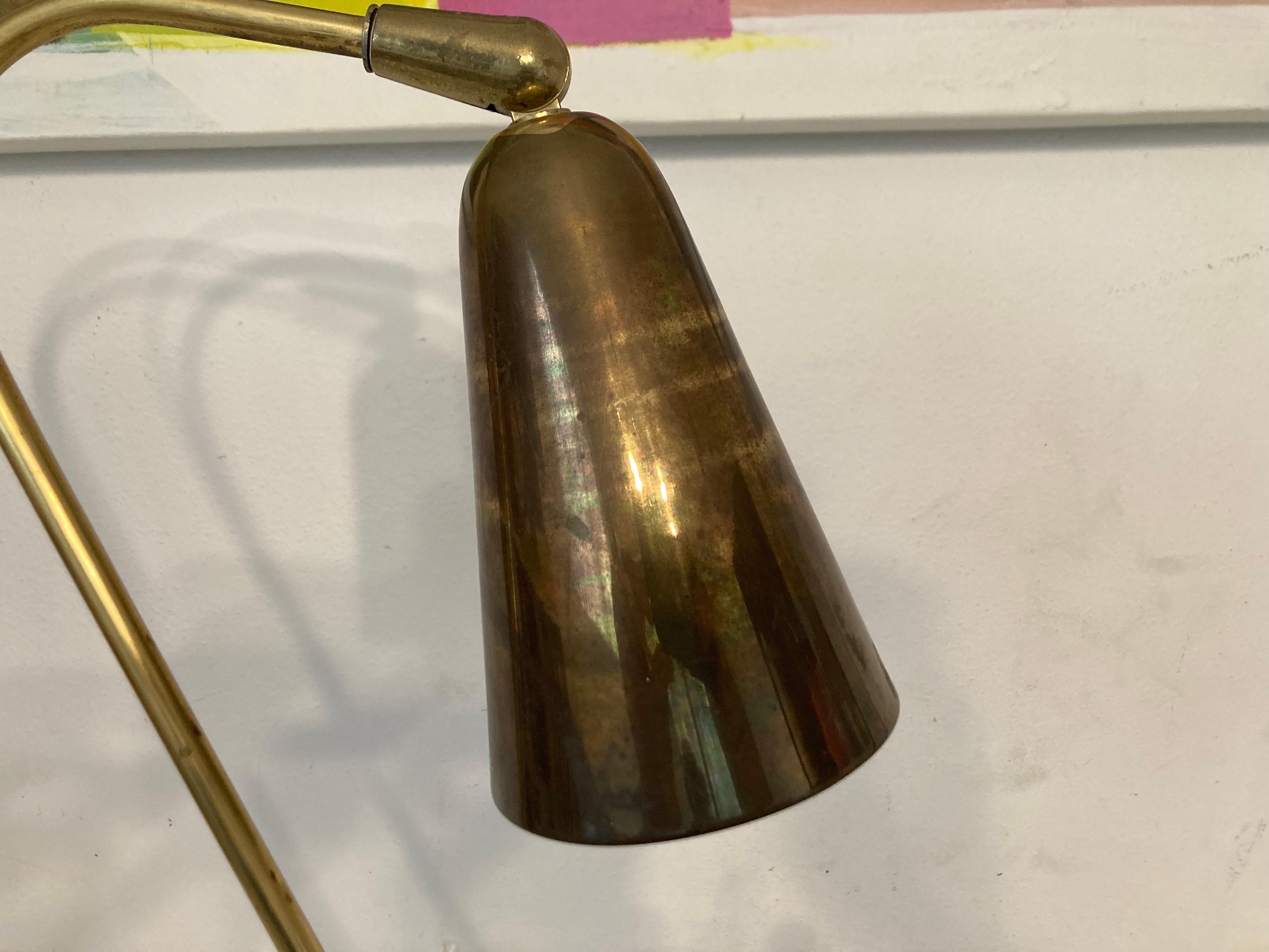 Stunning Brass Table Lamp in the style of Paavo Tynell, USA 1950s For Sale 3