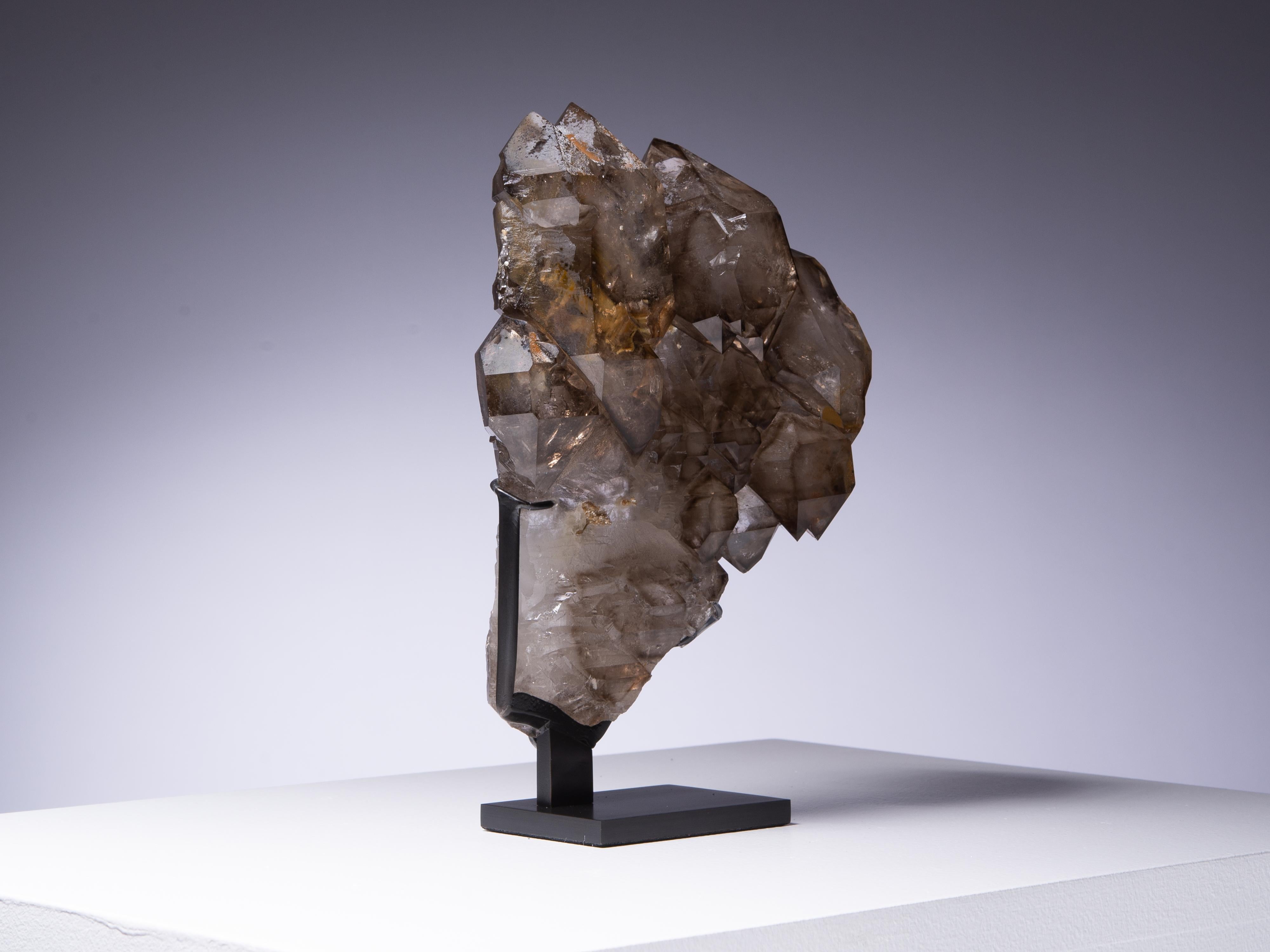 XVIIIe siècle et antérieur Superbe quartz brésilien d'élite fumé en vente