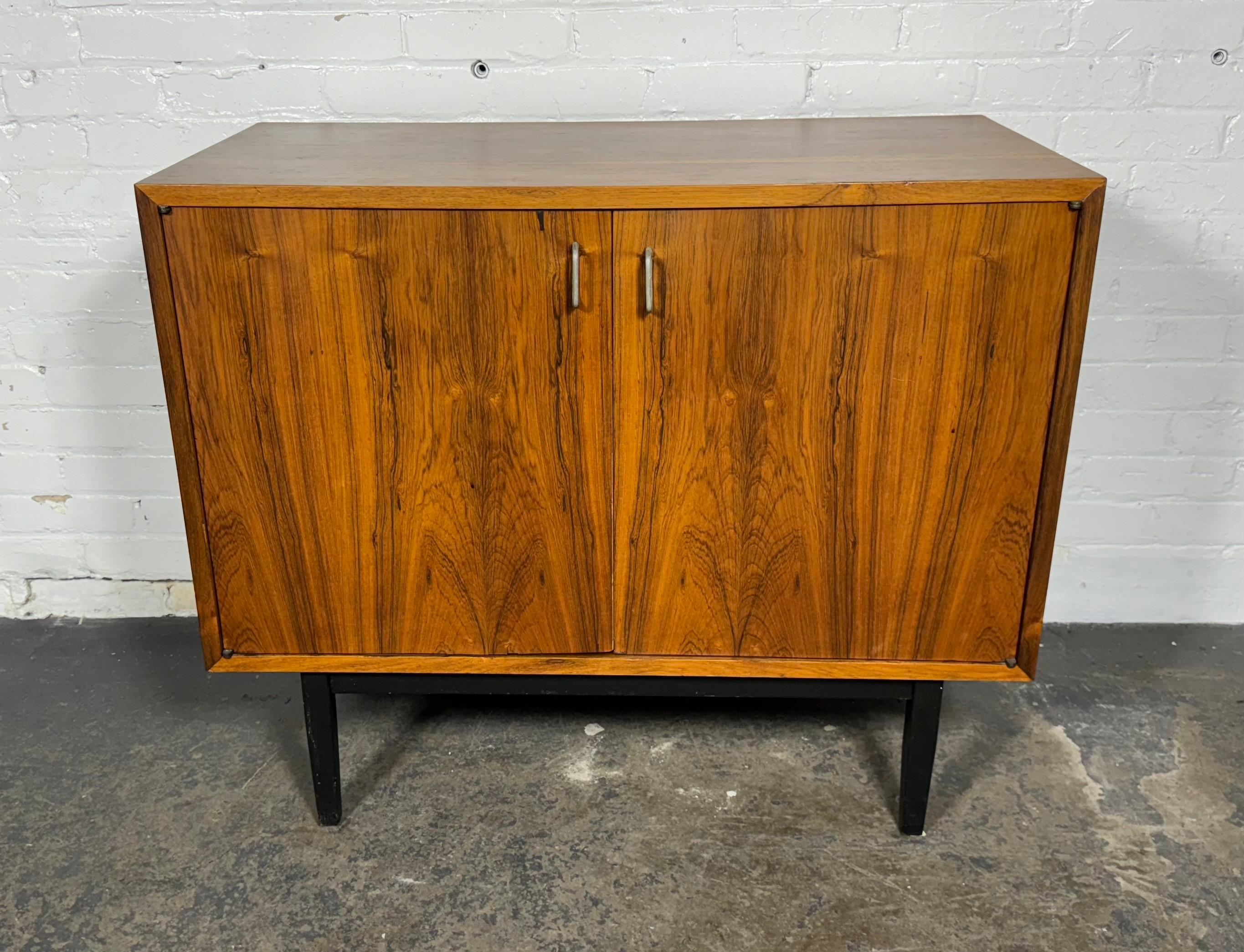 Mid-20th Century Stunning Brazilian Rosewood Cabinet made in Denmark attrib. to Poul Cadovius For Sale