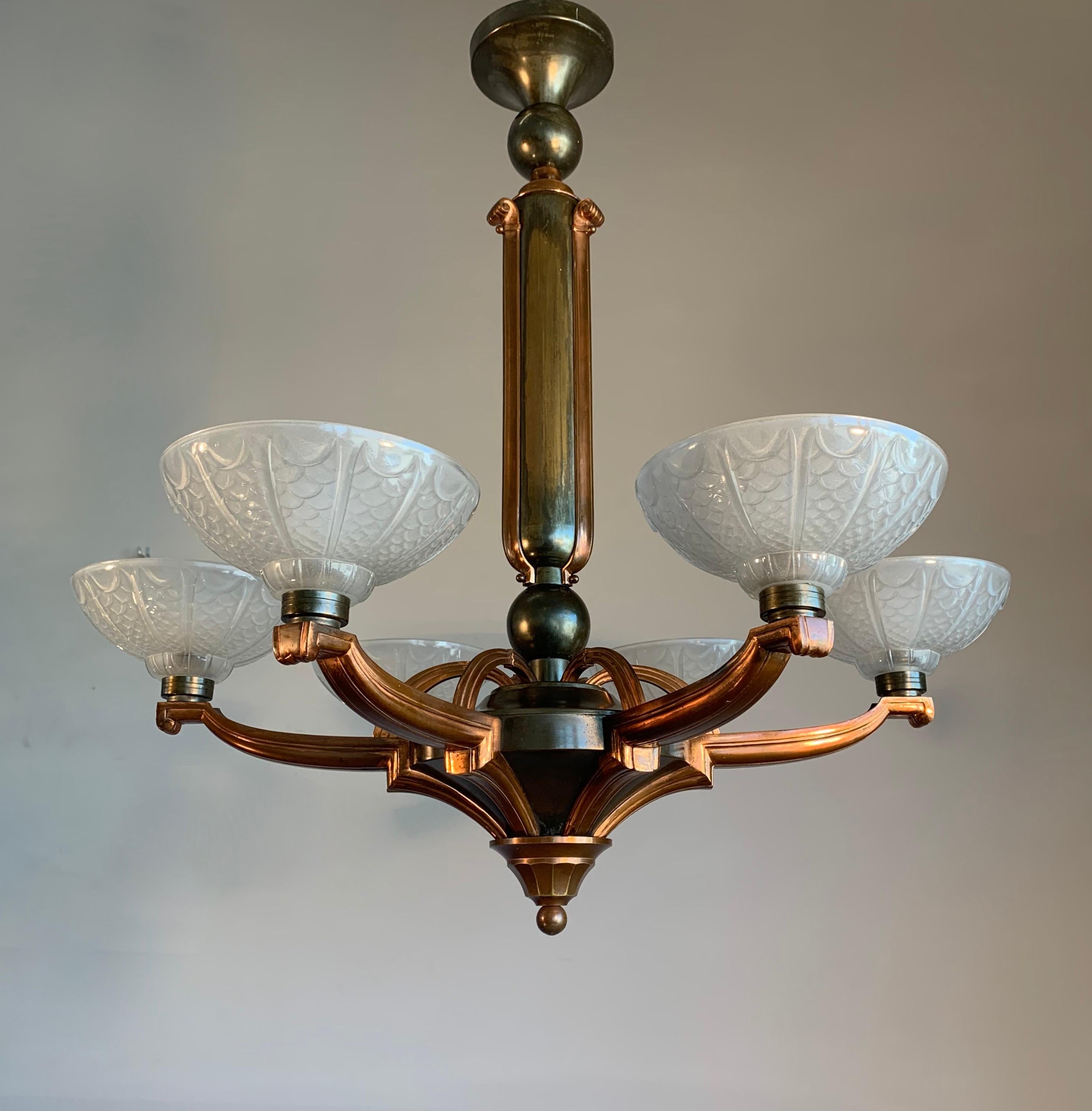 Stunning Bronze and Brass Art Deco Chandelier with Highly Stylish Glass Shades For Sale 7