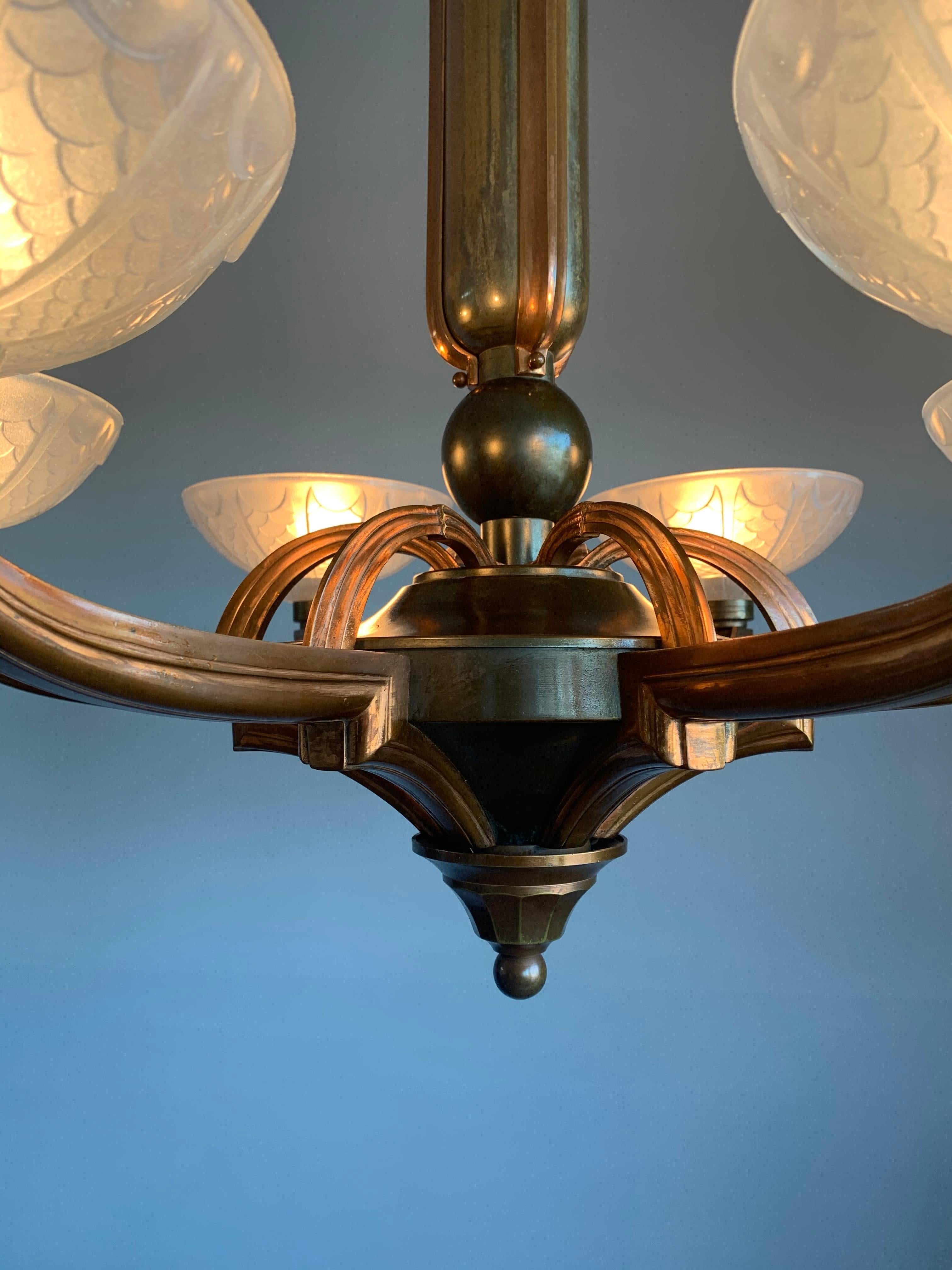 Stunning Bronze and Brass Art Deco Chandelier with Highly Stylish Glass Shades In Good Condition For Sale In Lisse, NL