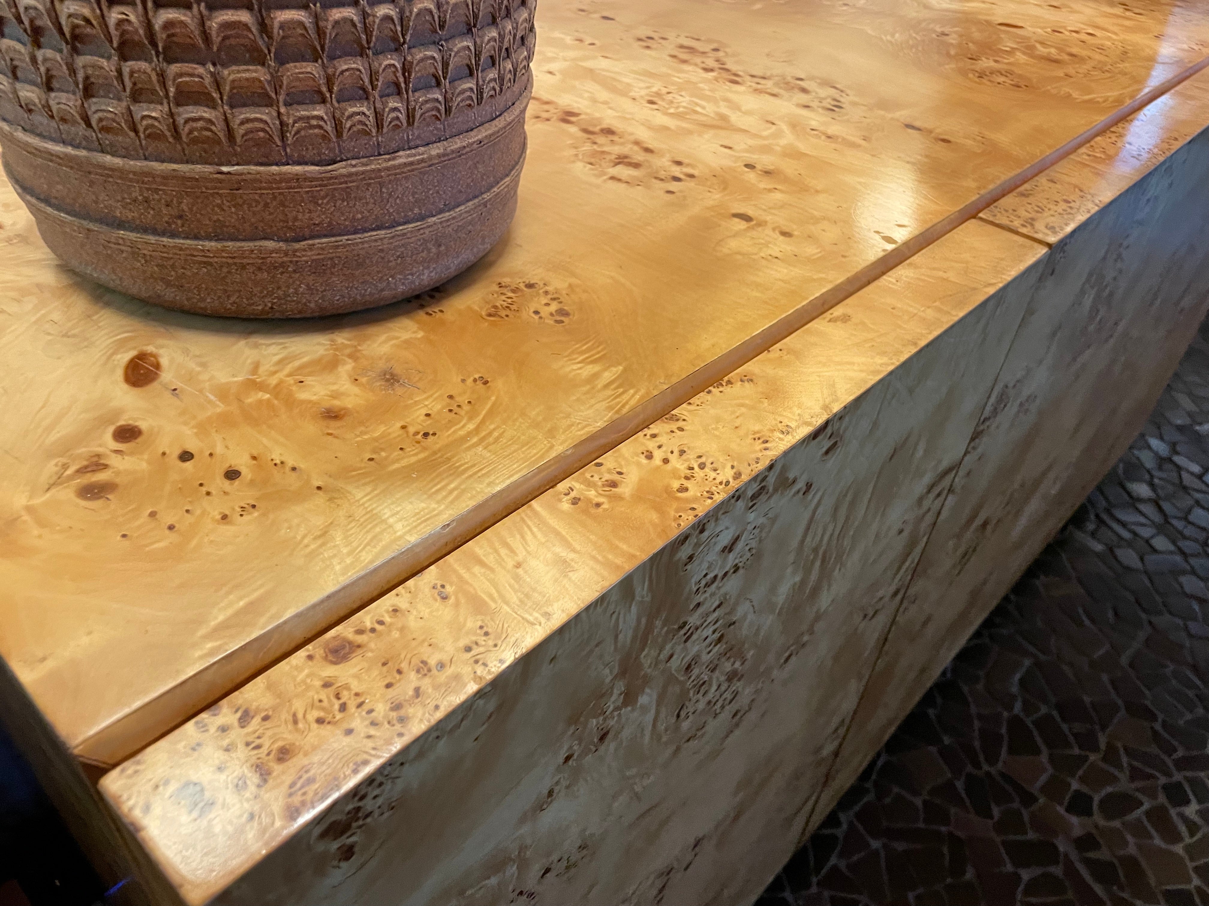 Americano Splendida credenza in Wood di Arthur Umanoff per Dillingham, CIRCA ANNI '70 in vendita