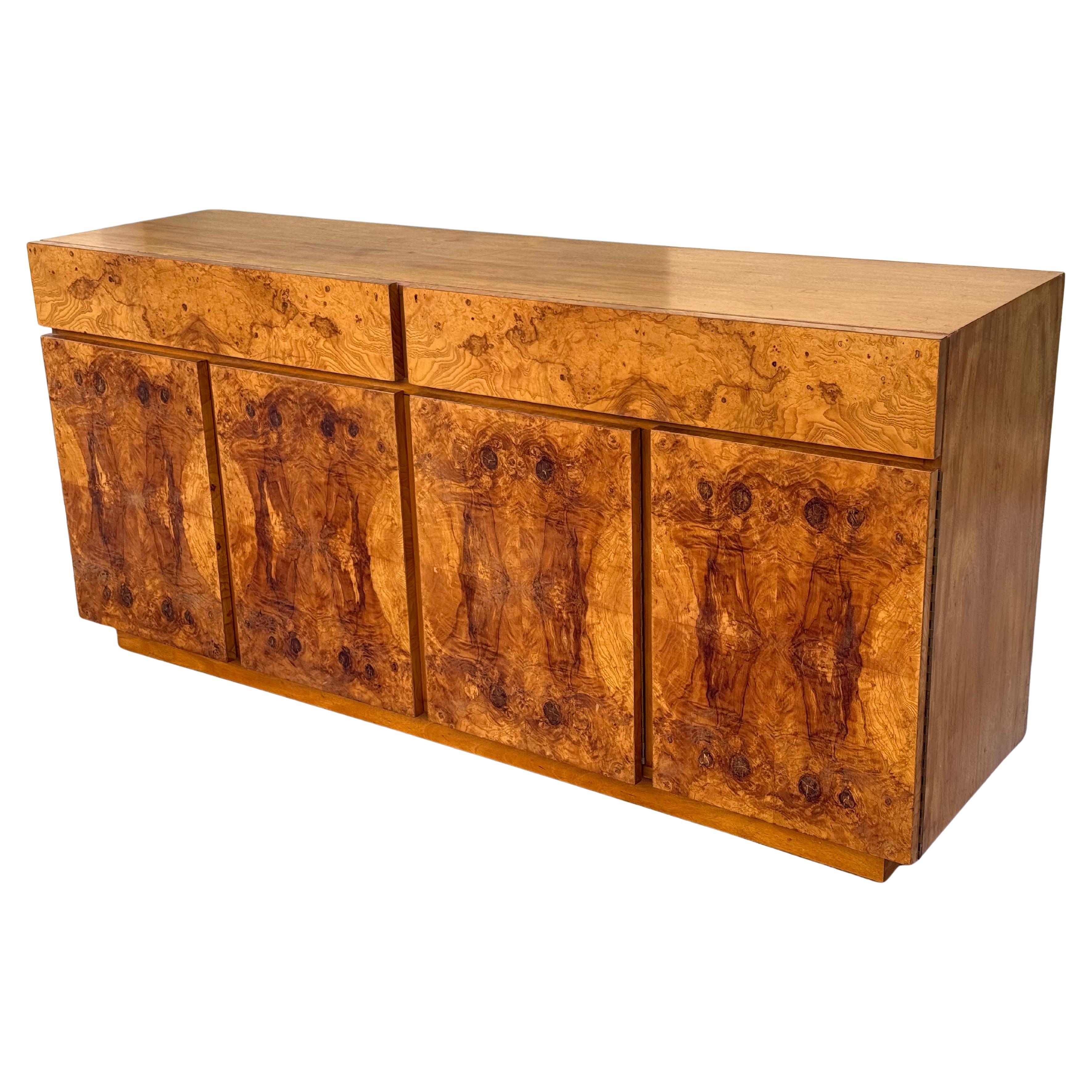 American Stunning Burl Wood Credenza Dresser by Roland Carter for Lane, 1970s For Sale