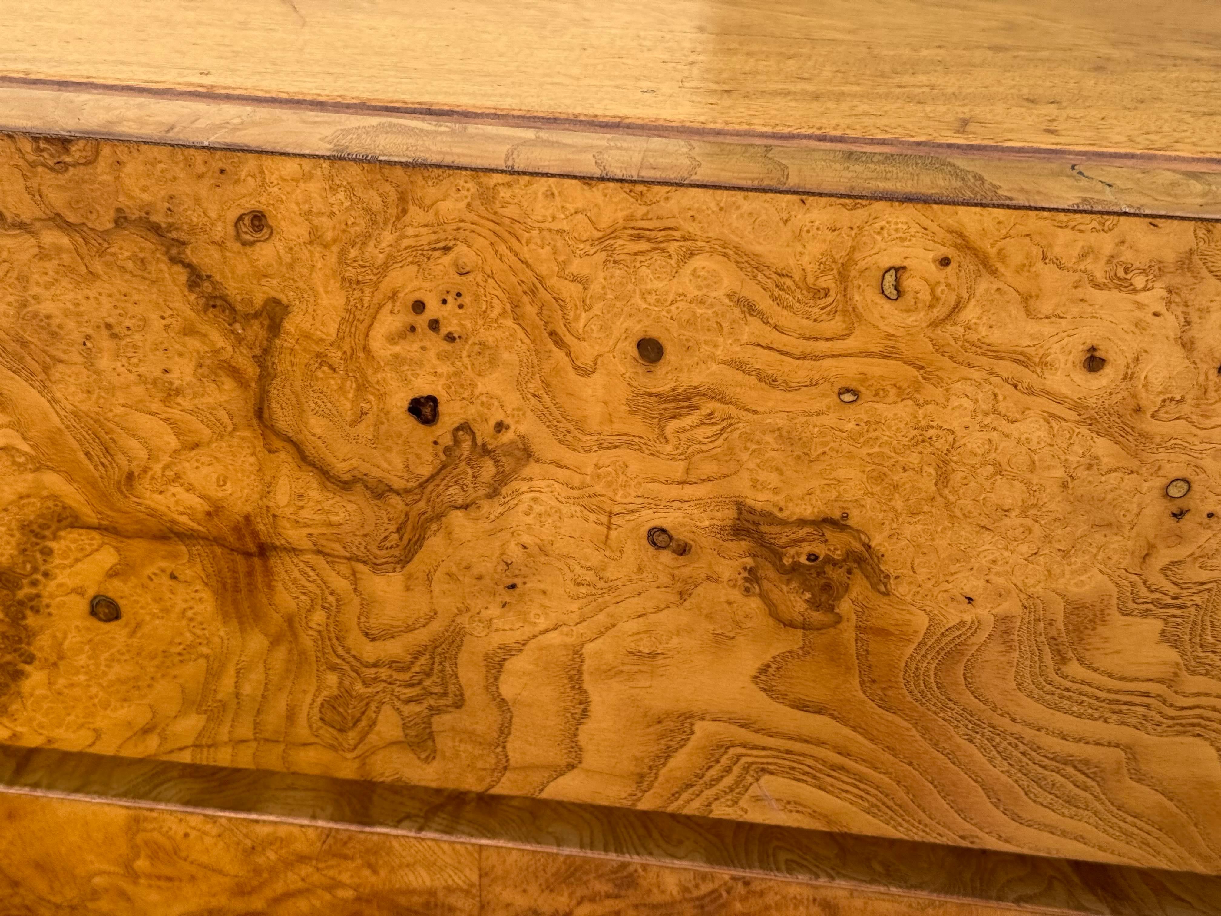 Stunning Burl Wood Credenza Dresser by Roland Carter for Lane, 1970s For Sale 1