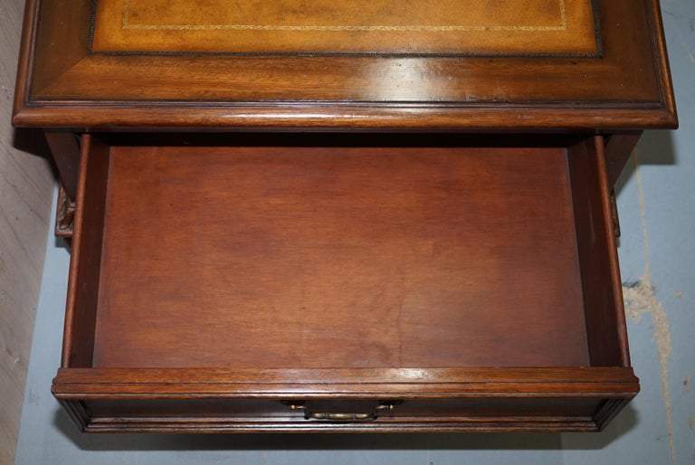 Stunning Burr Elm Ethan Allen Morley Coffee Table With Brown