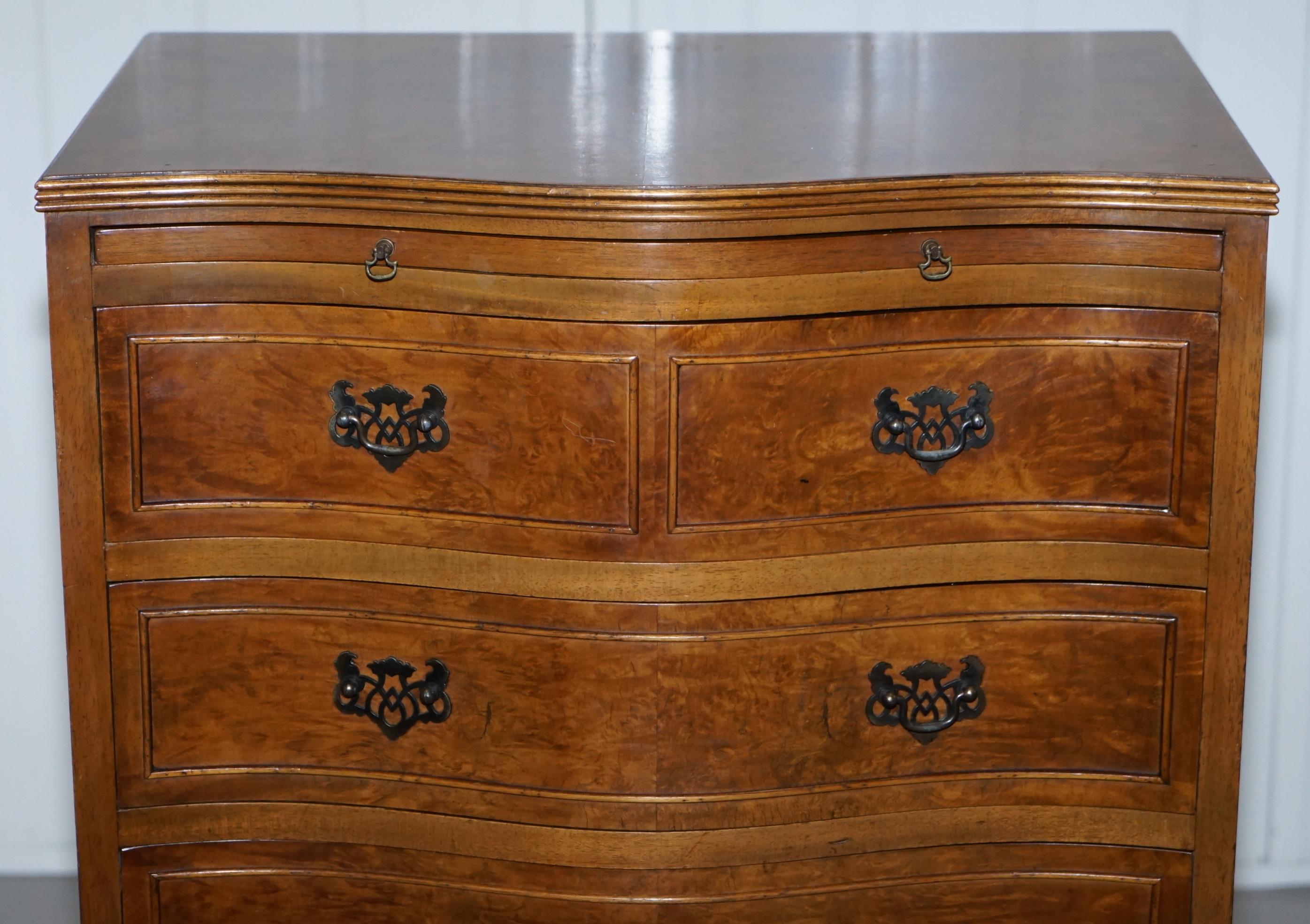 20th Century Stunning Burr Walnut Chest of Drawers with Butlers Serving Tray Large Side Table