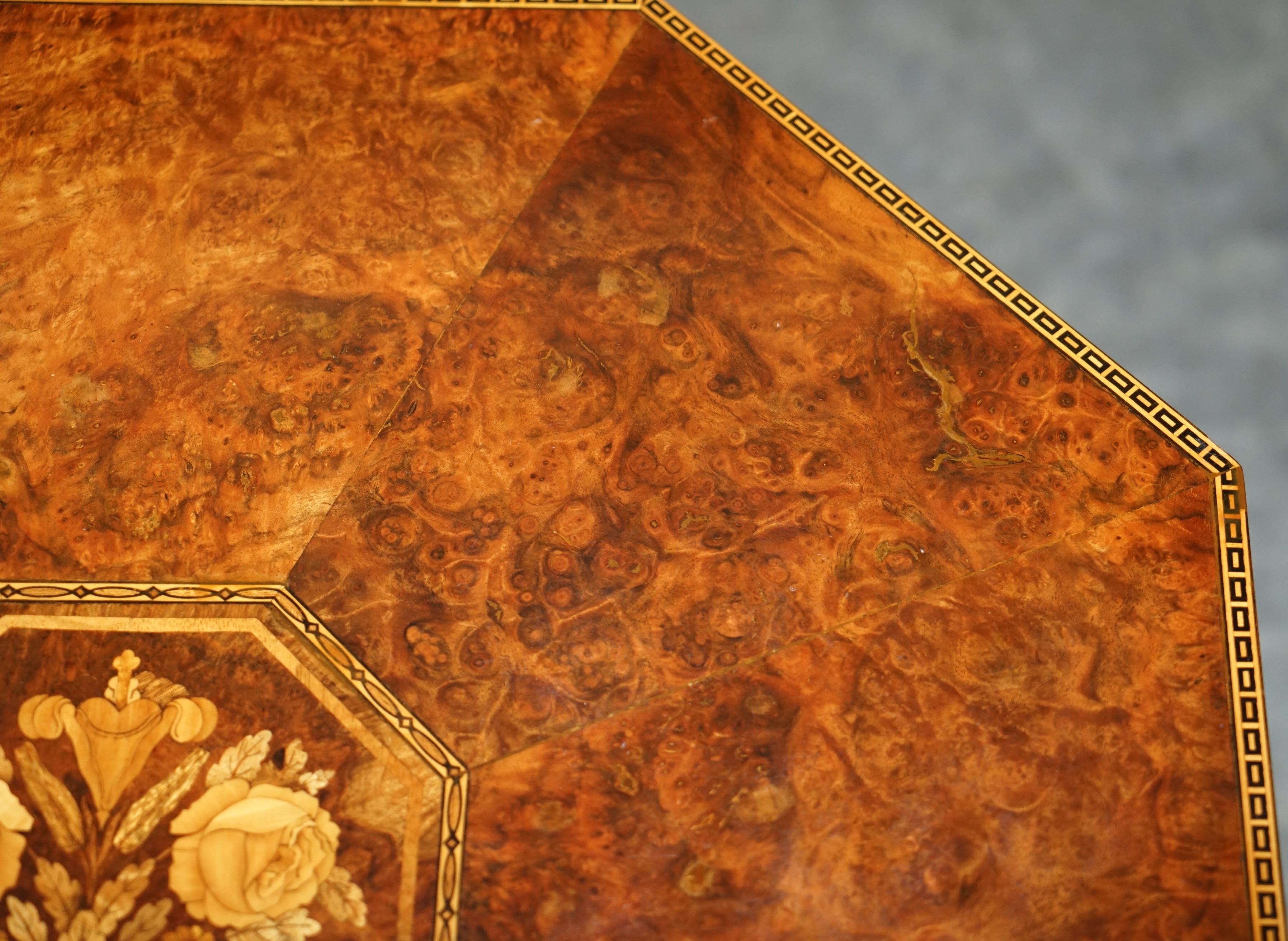 Stunning Burr Walnut Early 19th Century Birdcage Table Top on Later Claw & Ball For Sale 14